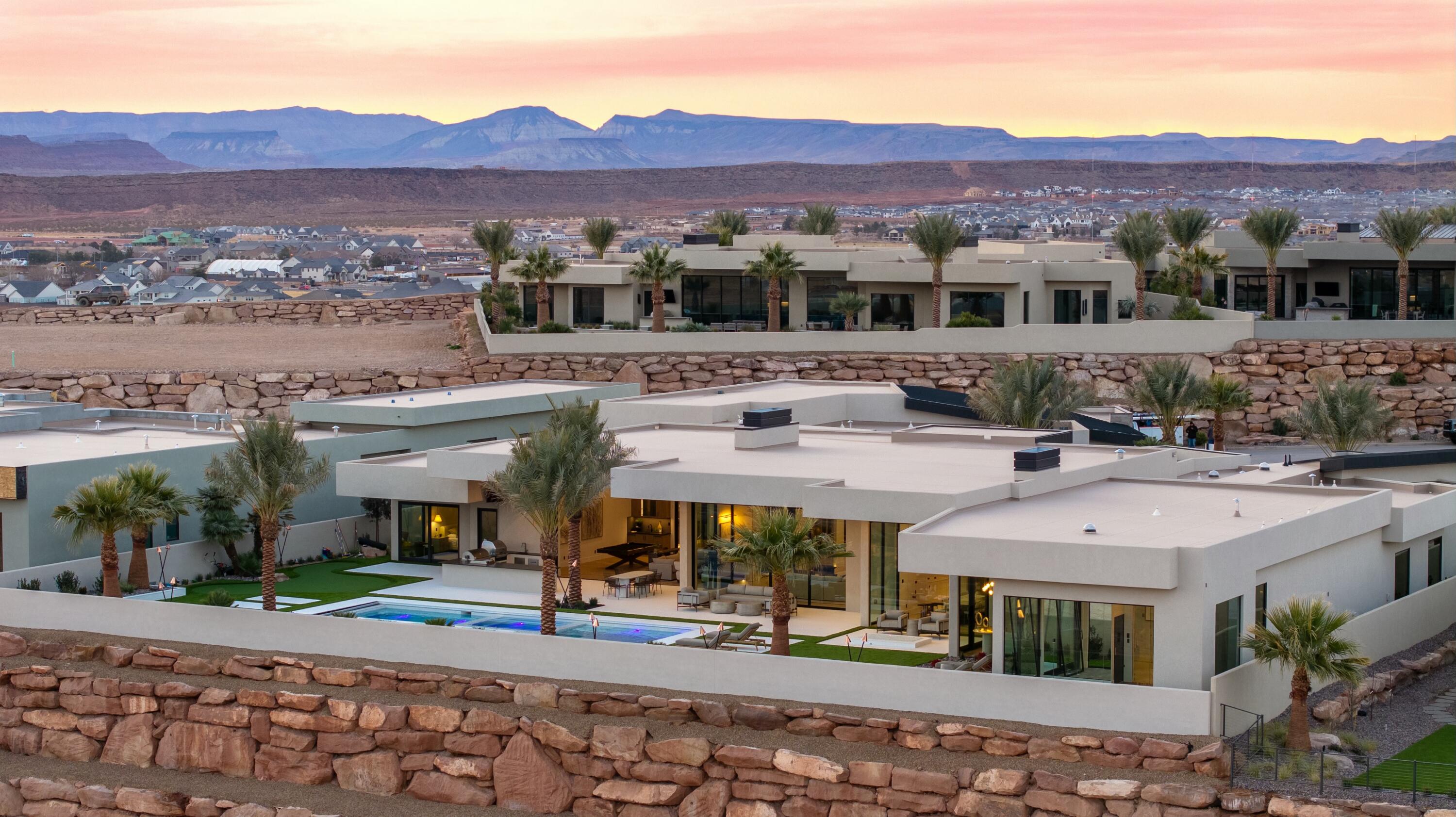 STONE CLIFF - Residential