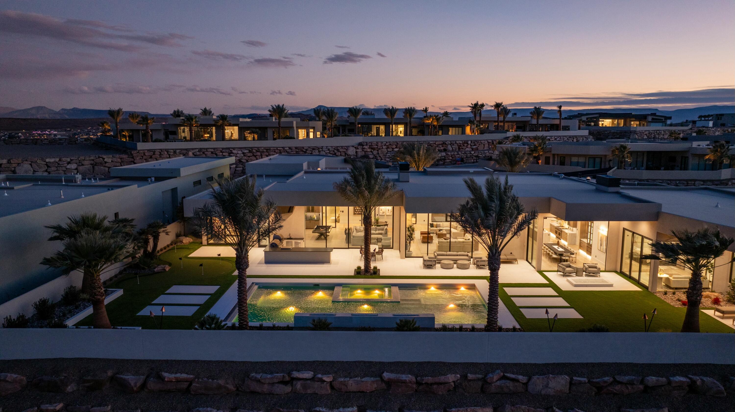 STONE CLIFF - Residential