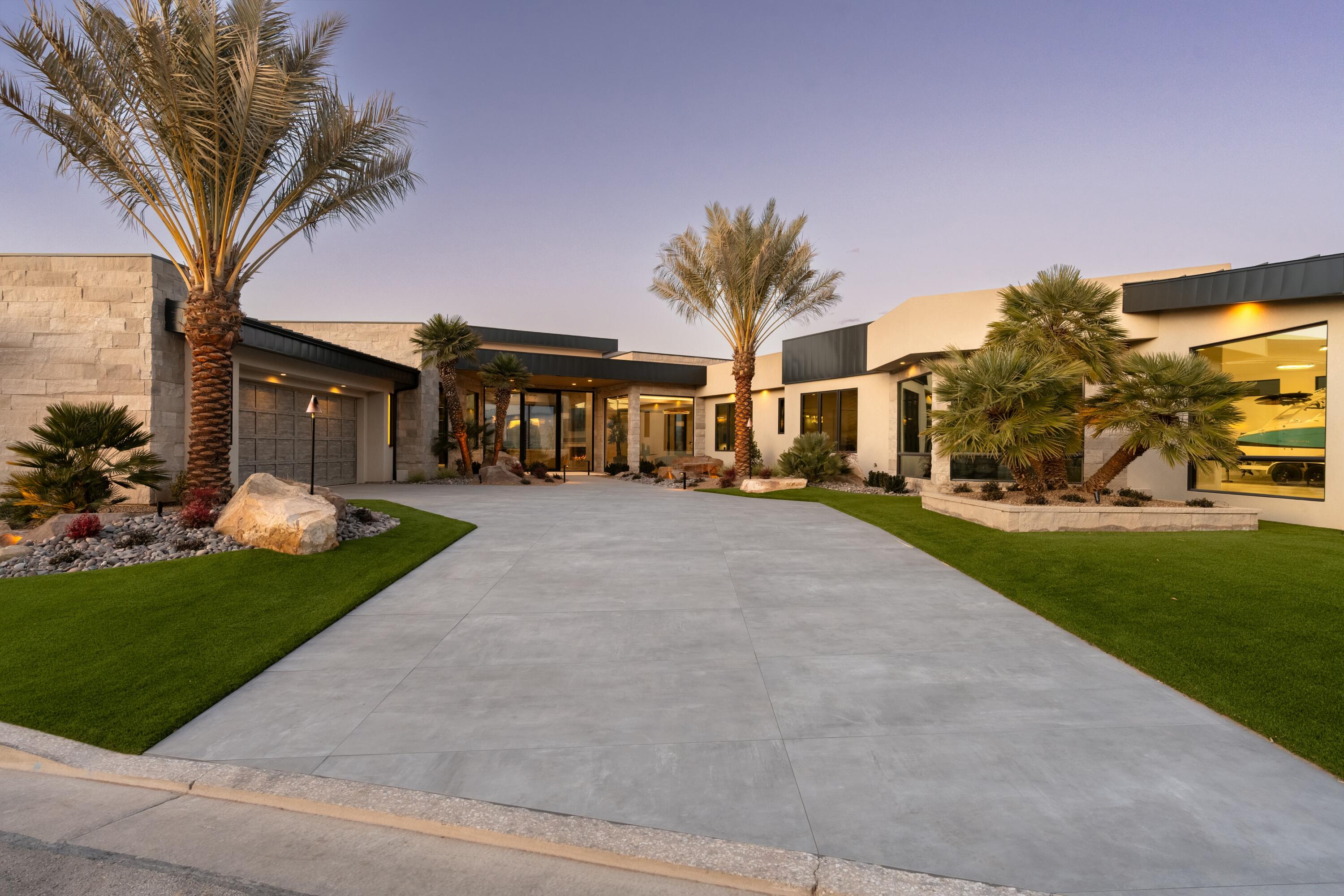 STONE CLIFF - Residential