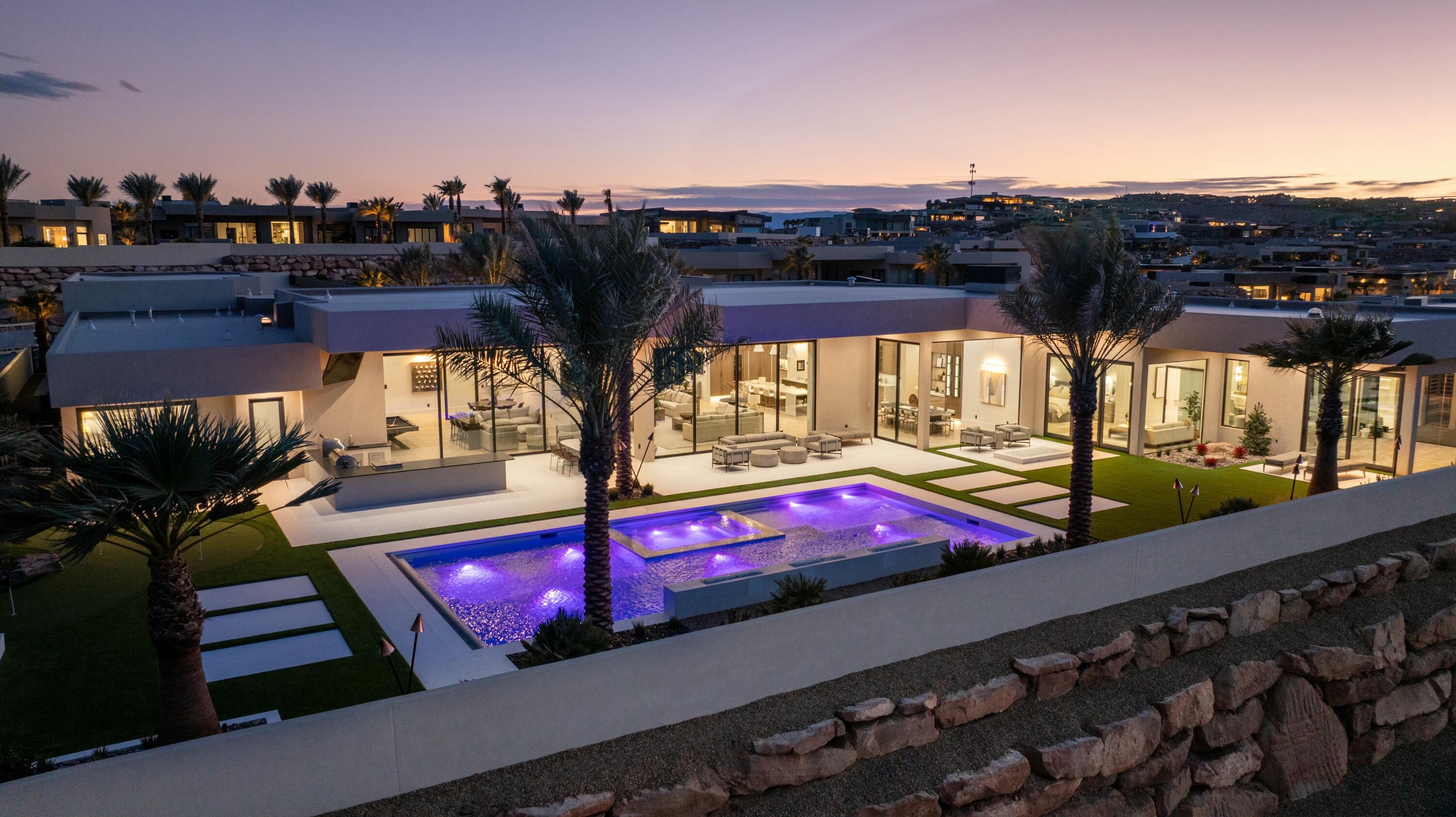STONE CLIFF - Residential