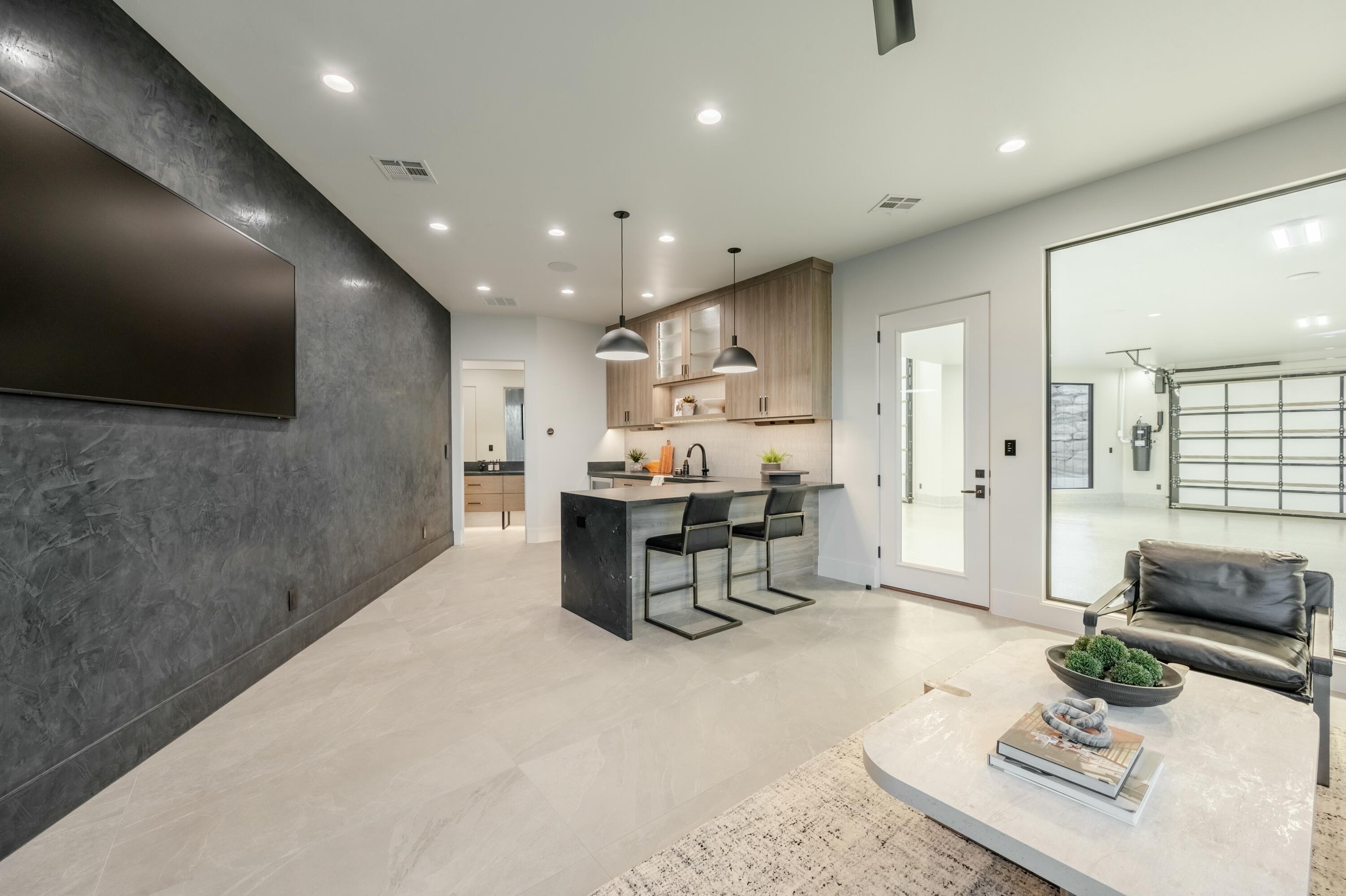STONE CLIFF - Residential