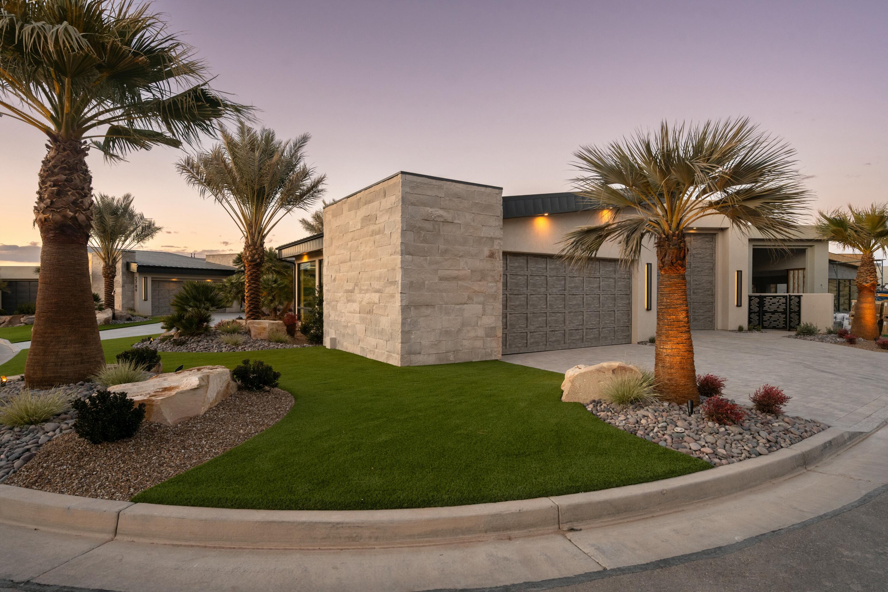 STONE CLIFF - Residential