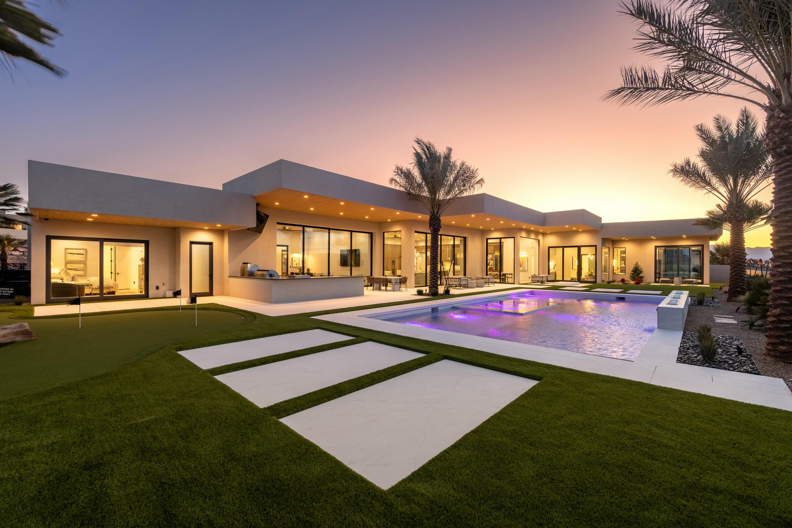 STONE CLIFF - Residential