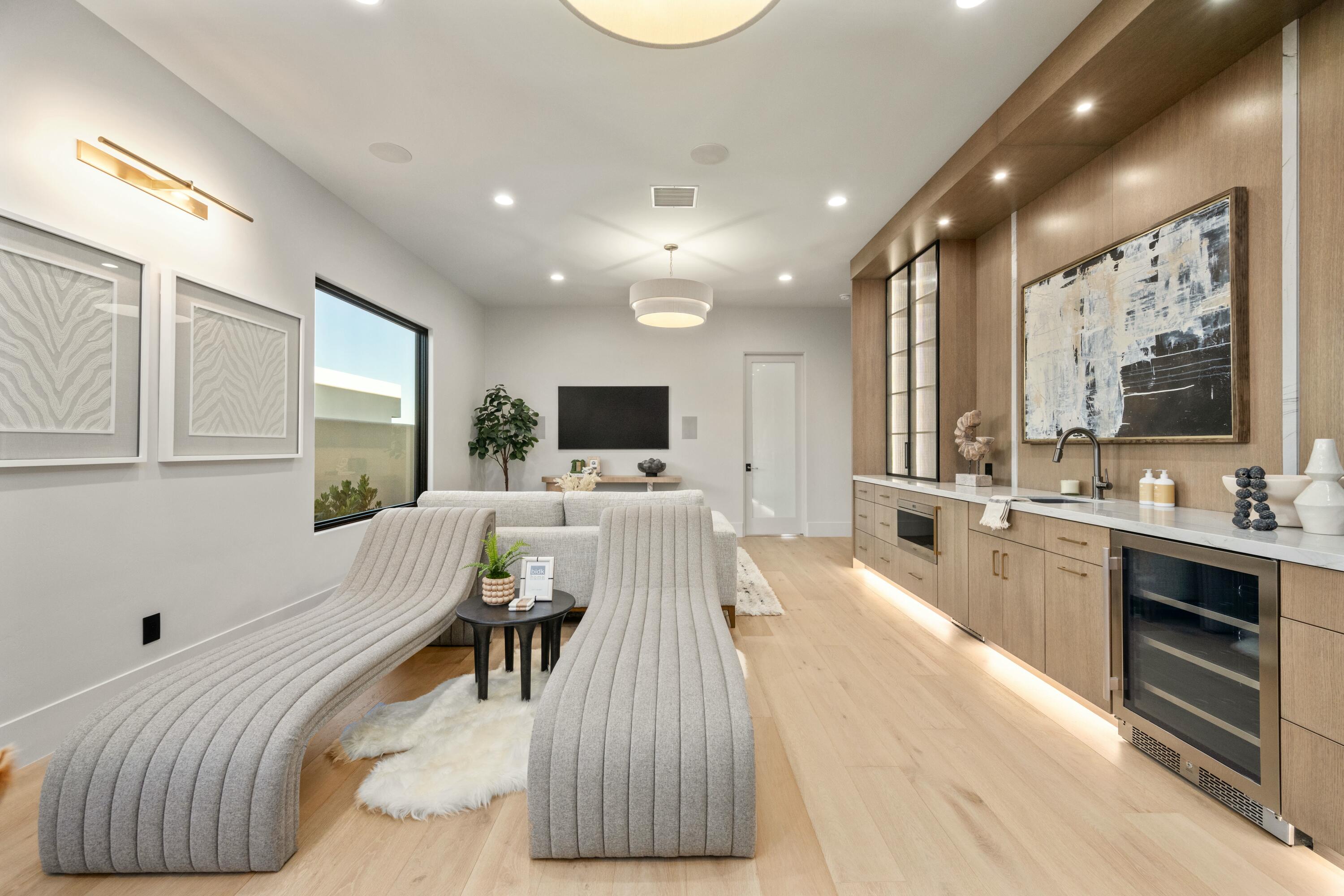 STONE CLIFF - Residential