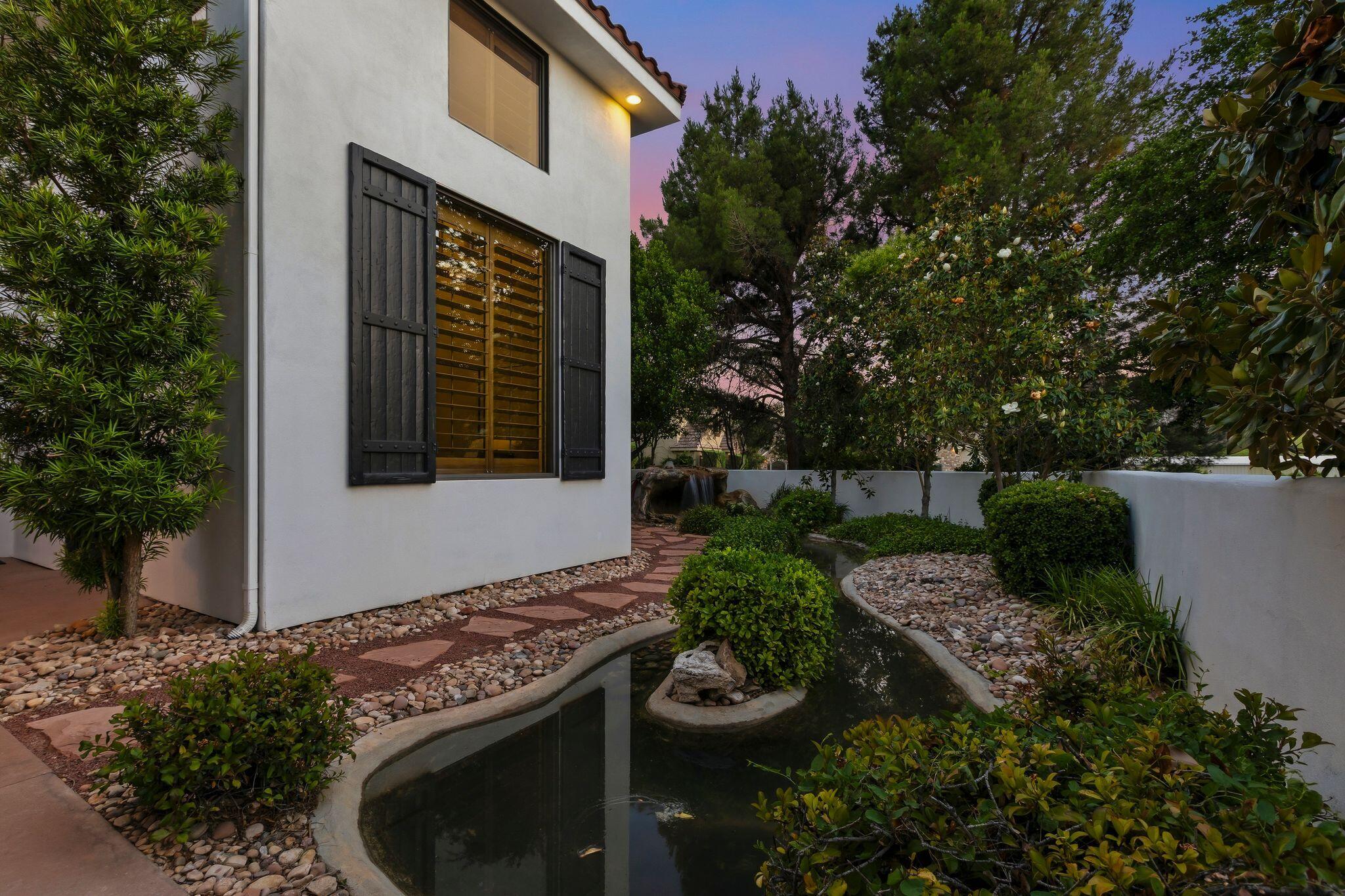 VINEYARDS - Residential