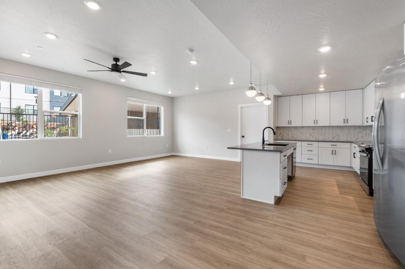 CORAL SPRINGS CONDOMINIUMS - Residential