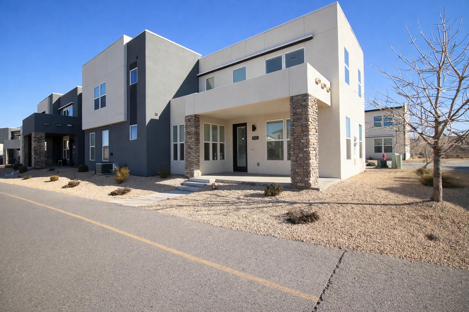 AUBURN HILLS - Residential