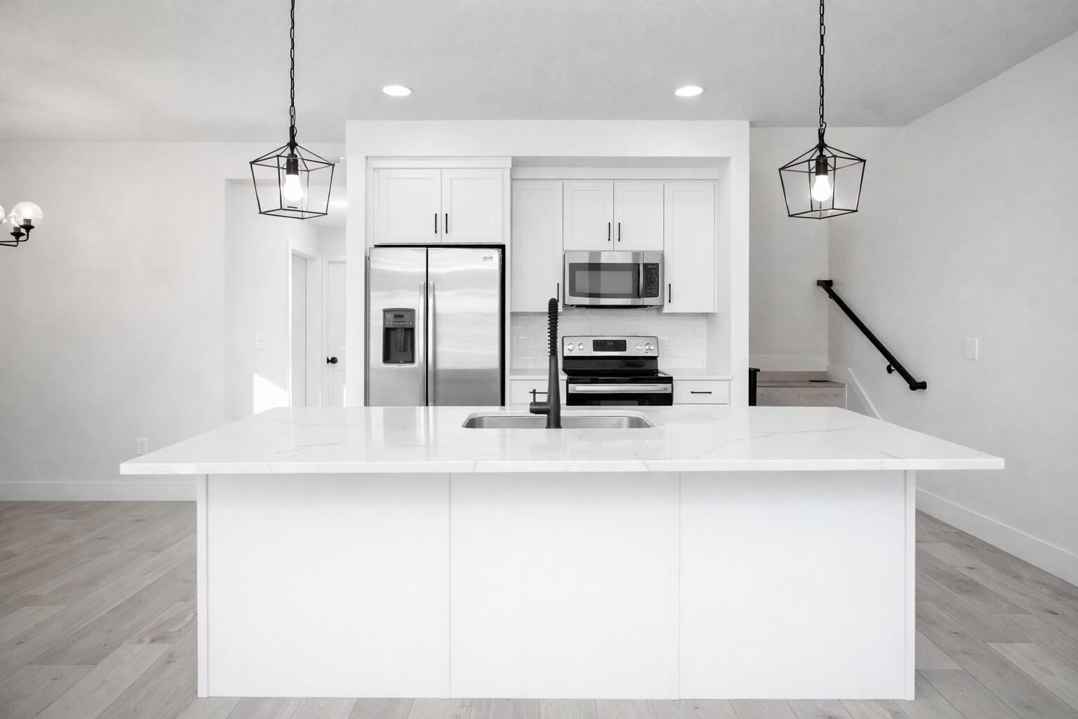 AUBURN HILLS - Residential