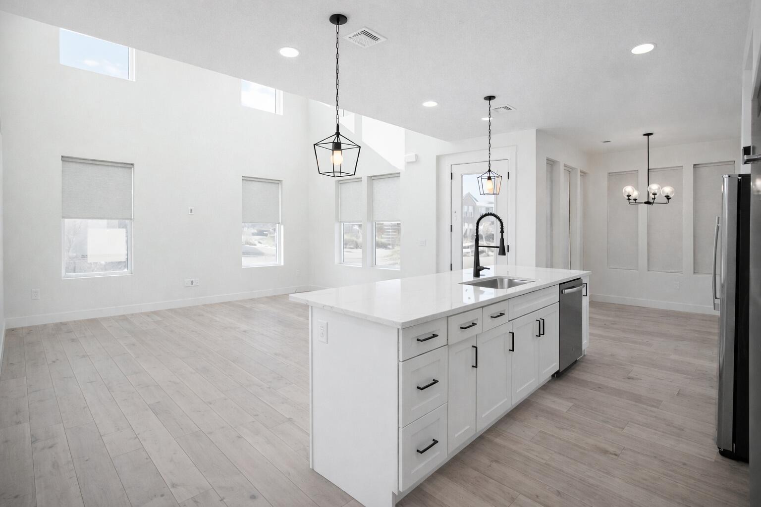 AUBURN HILLS - Residential