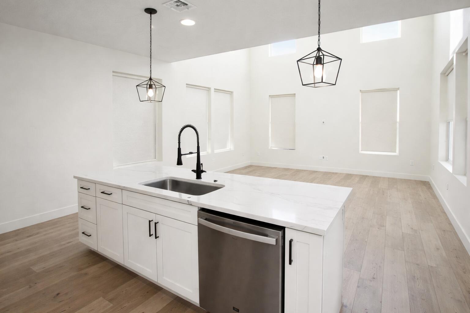 AUBURN HILLS - Residential