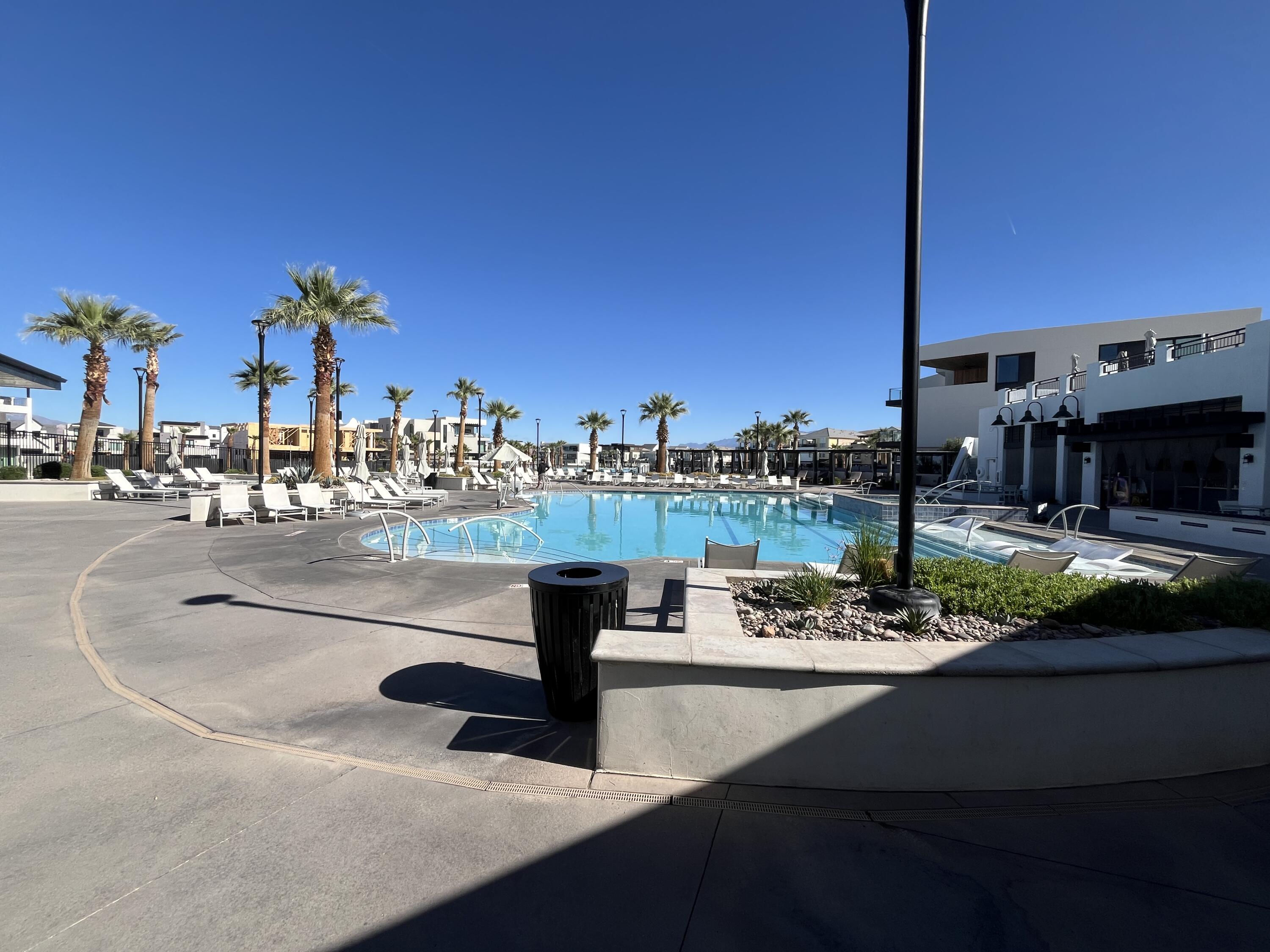 DESERT COLOR AUBURN HILLS - Residential