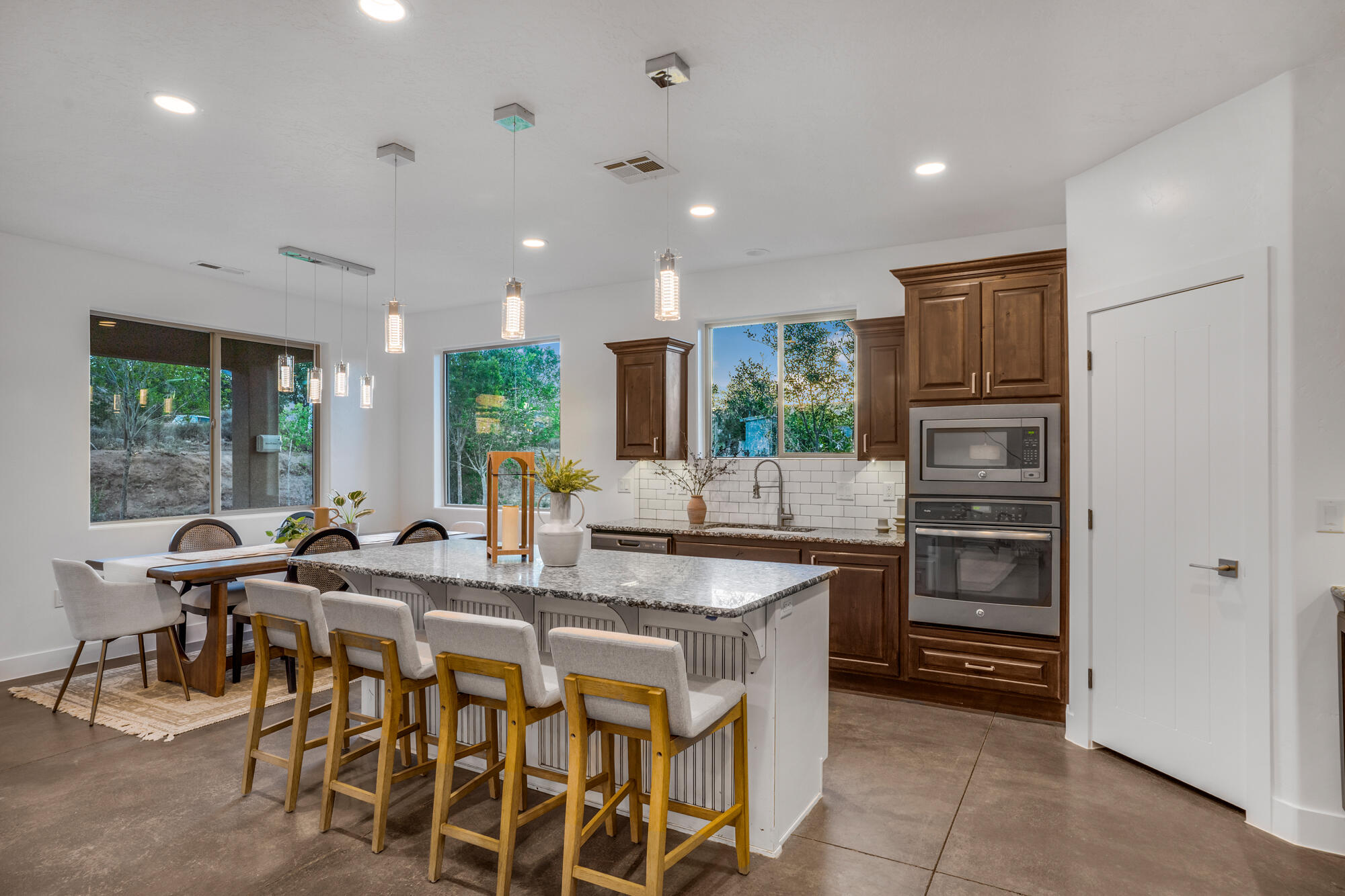 VIRGIN TOWNSITE - Residential