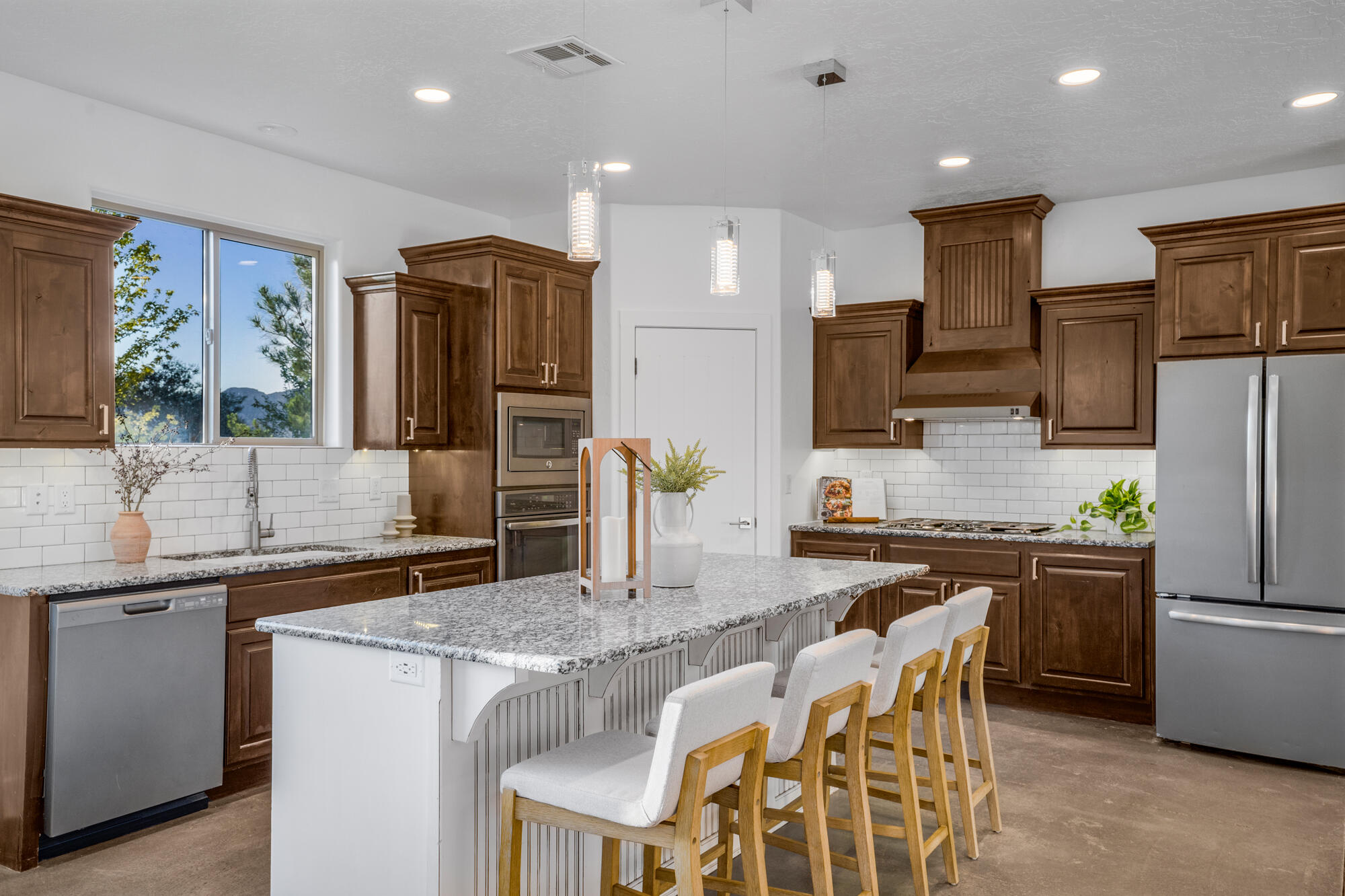 VIRGIN TOWNSITE - Residential
