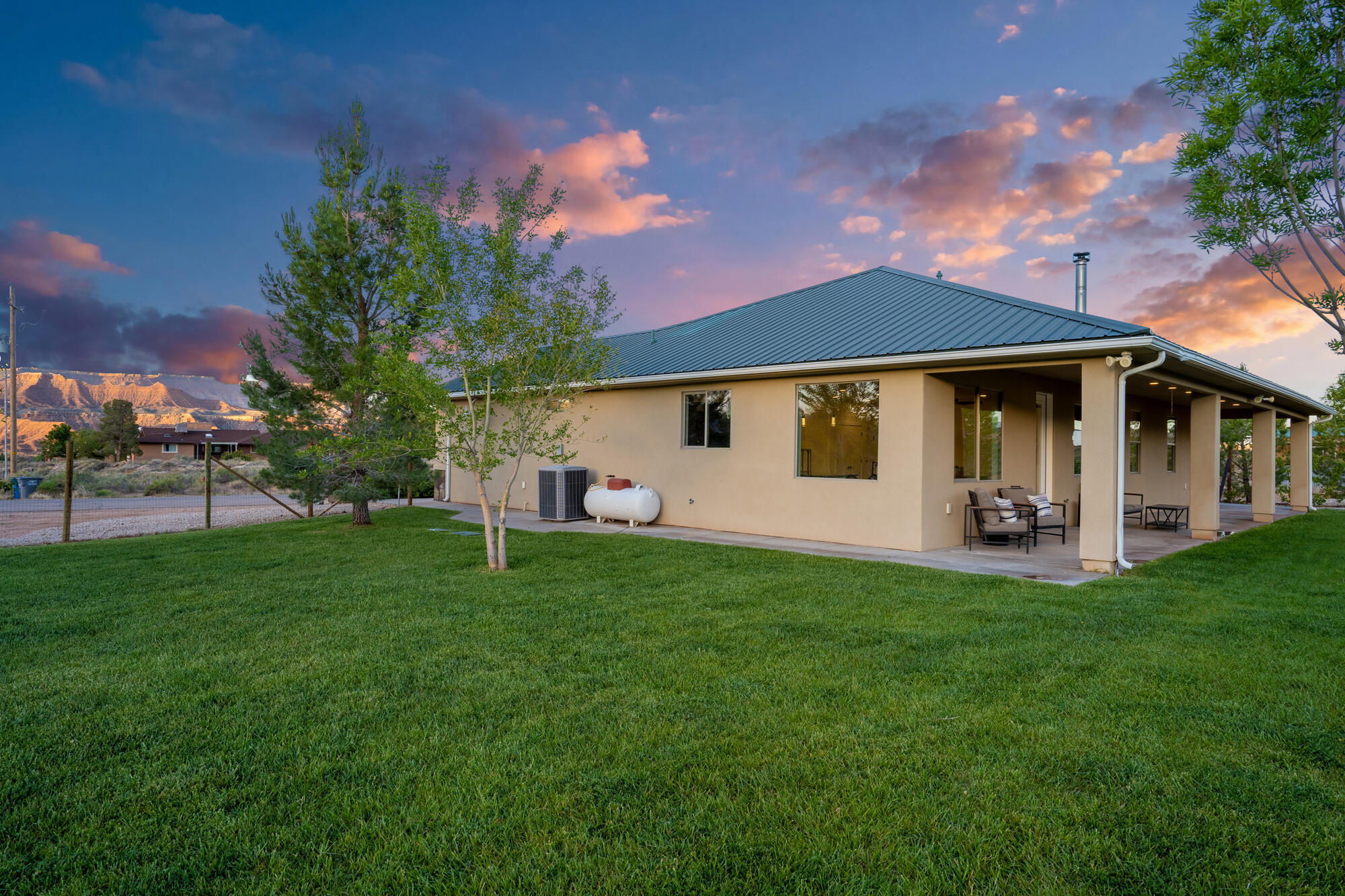VIRGIN TOWNSITE - Residential