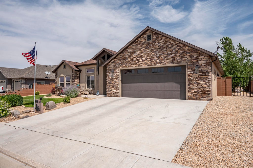 Photo of 3578 W Foundation Trail, Cedar City, UT 84720 (MLS # 26-276331)