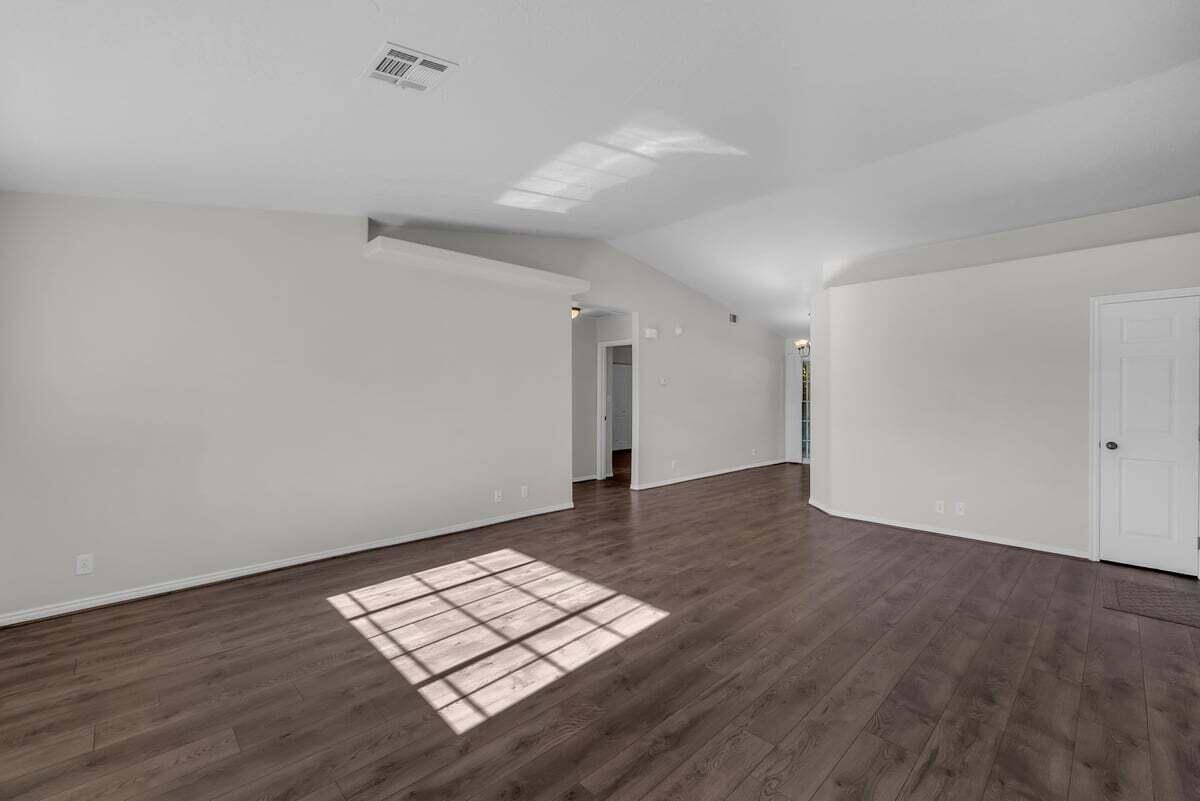 HERITAGE LANE TOWNHOMES - Residential