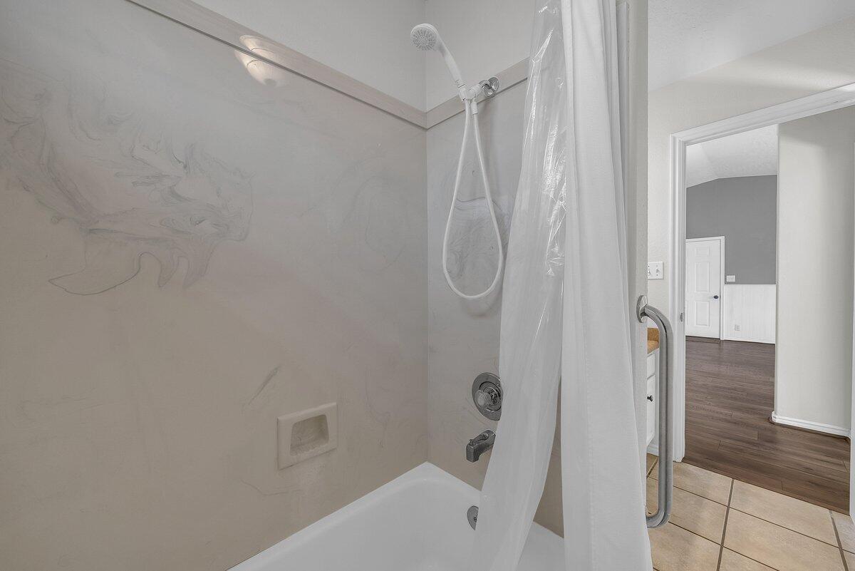 HERITAGE LANE TOWNHOMES - Residential