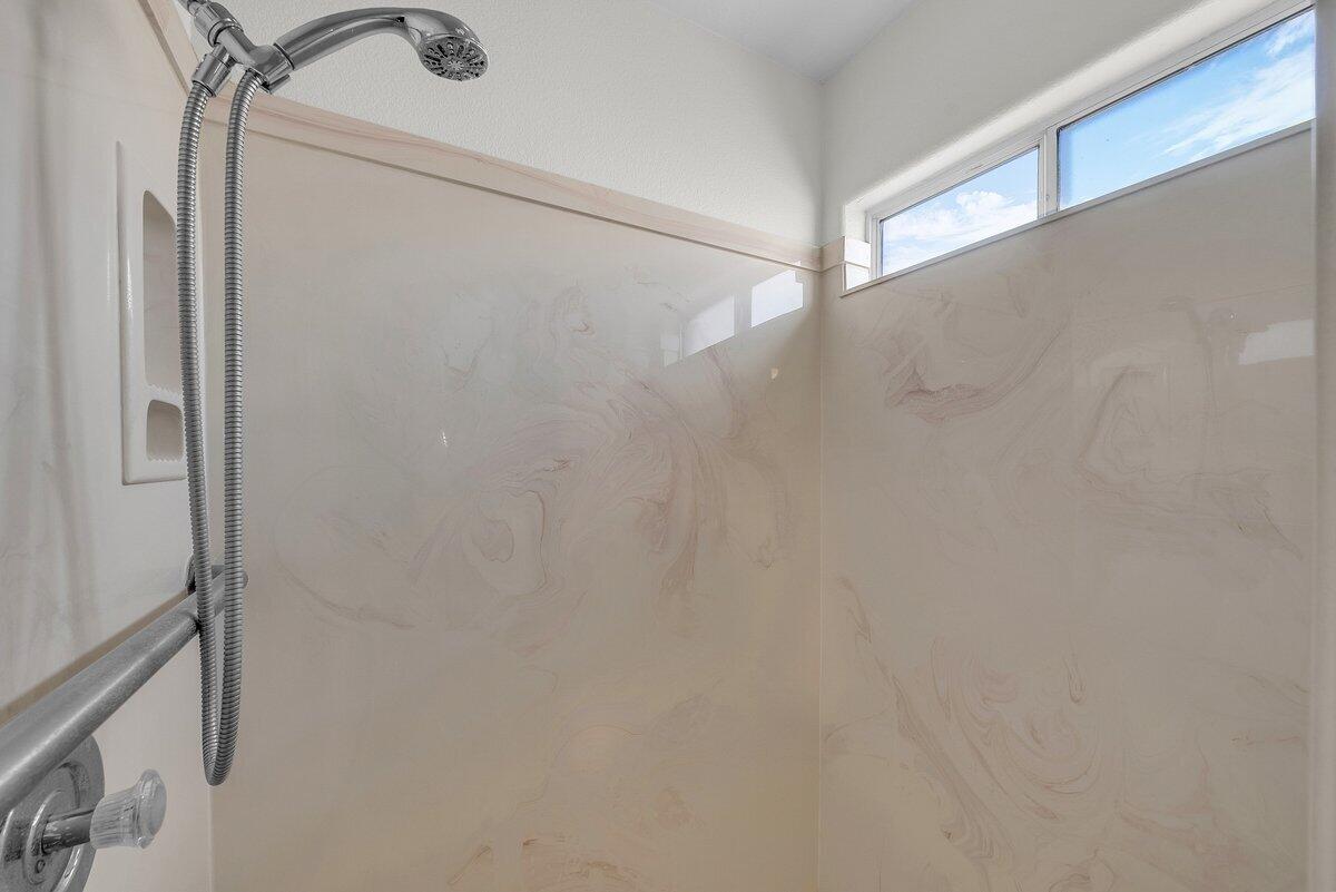 HERITAGE LANE TOWNHOMES - Residential