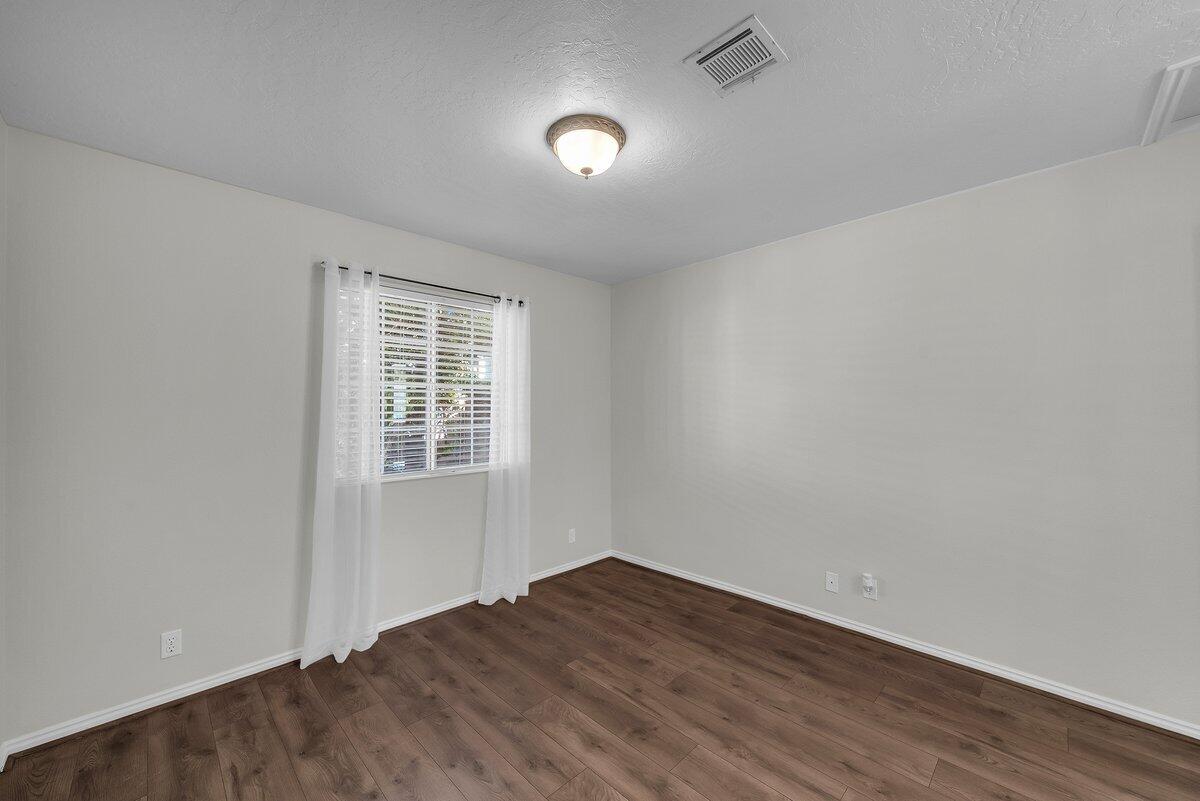 HERITAGE LANE TOWNHOMES - Residential