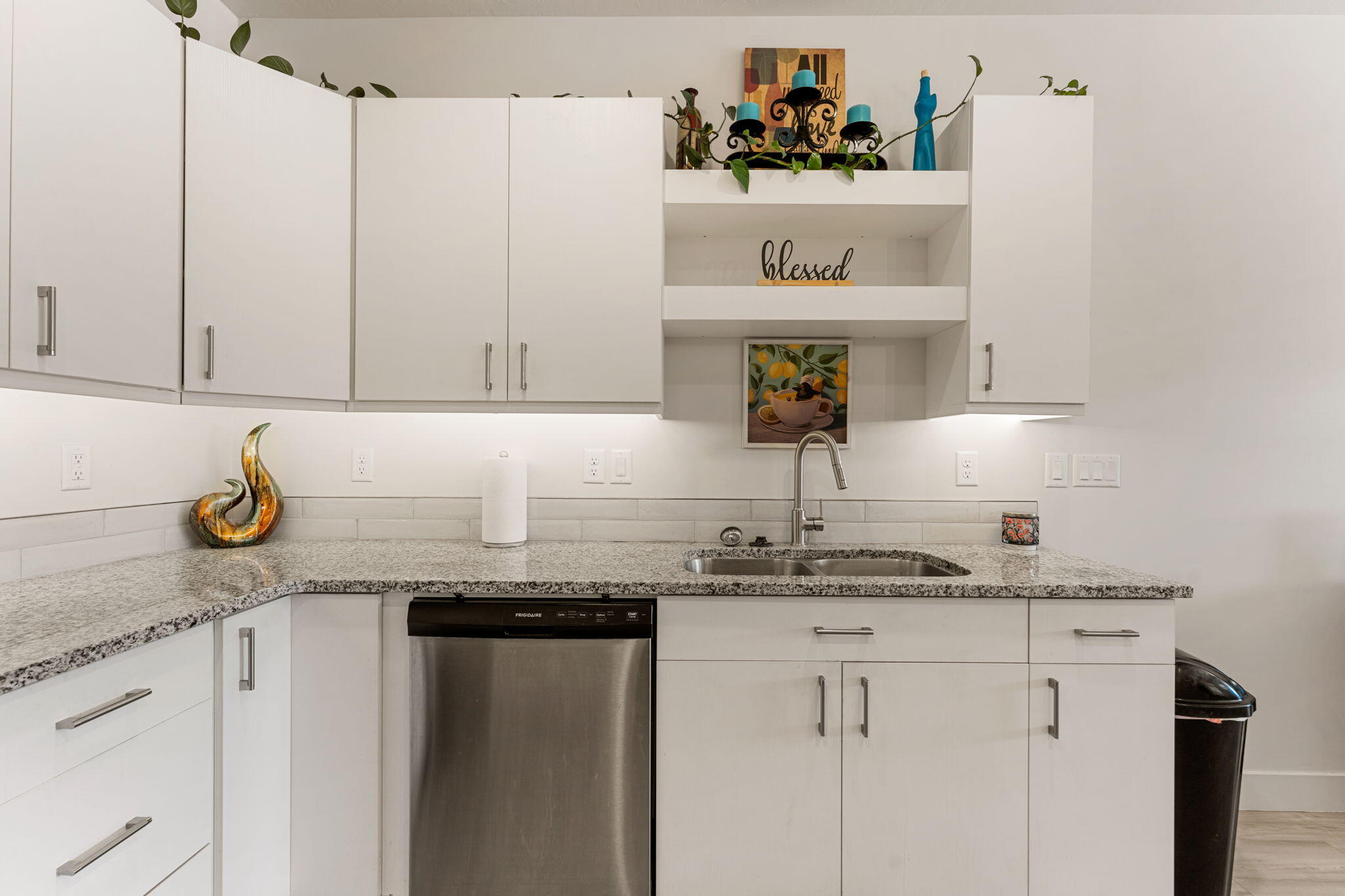 SAGE VILLAS - Residential