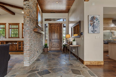 Tiny photo for 580 S 920 W, Hurricane, UT 84737 (MLS # 26-273006)