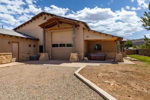 Tiny photo for 580 S 920 W, Hurricane, UT 84737 (MLS # 26-273006)