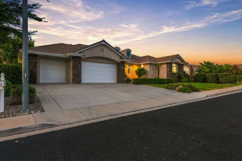 Tiny photo for 803 LIZZIE LN, Saint George, UT 84790 (MLS # 26-275213)