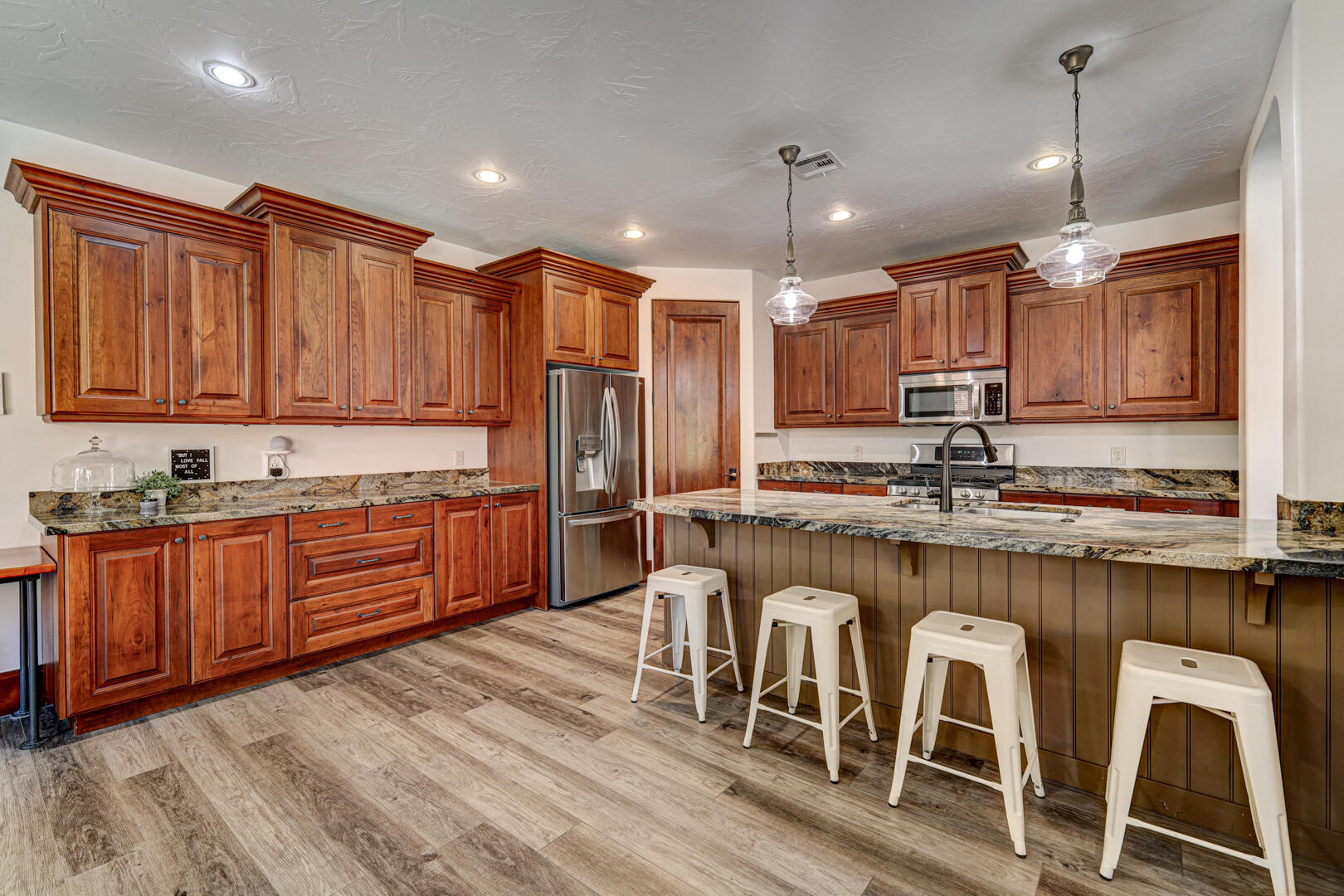 QUAIL COVE - Residential