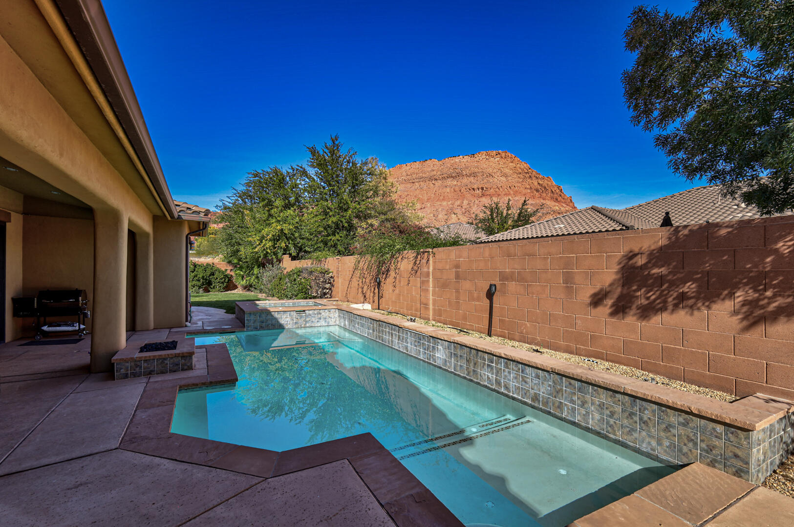 QUAIL COVE - Residential