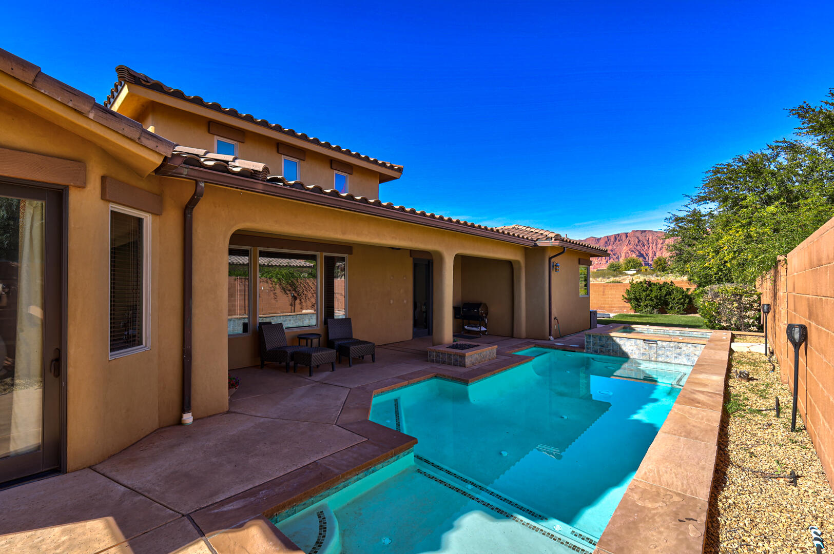 QUAIL COVE - Residential