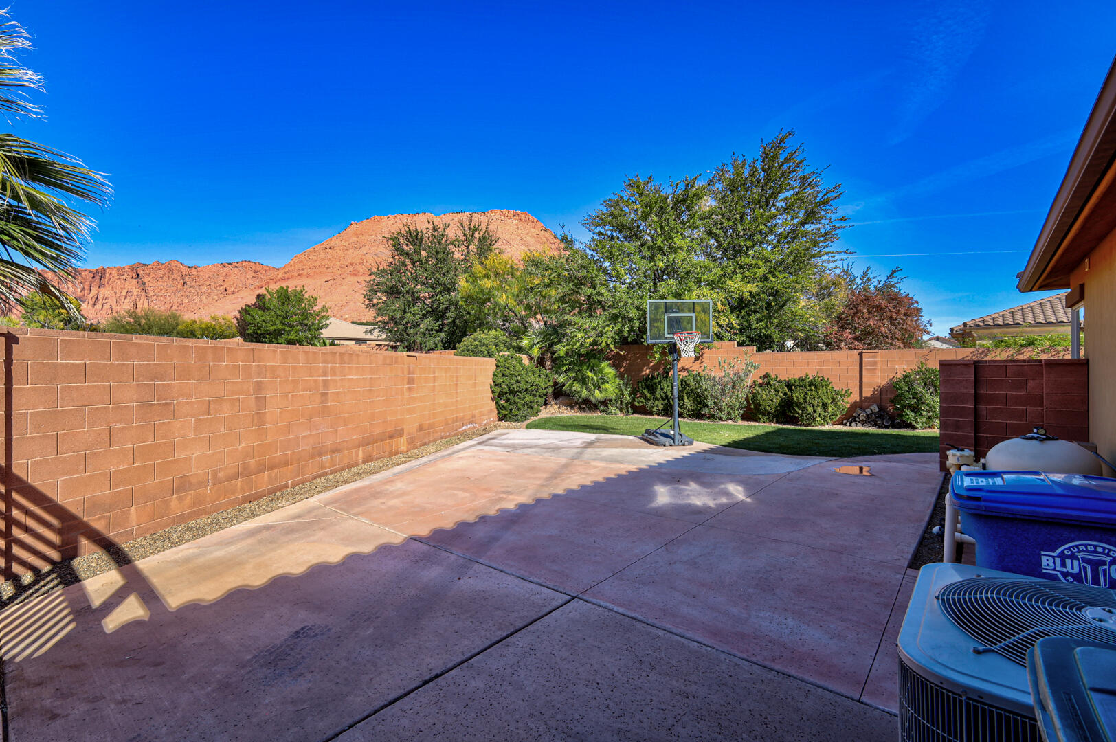 QUAIL COVE - Residential