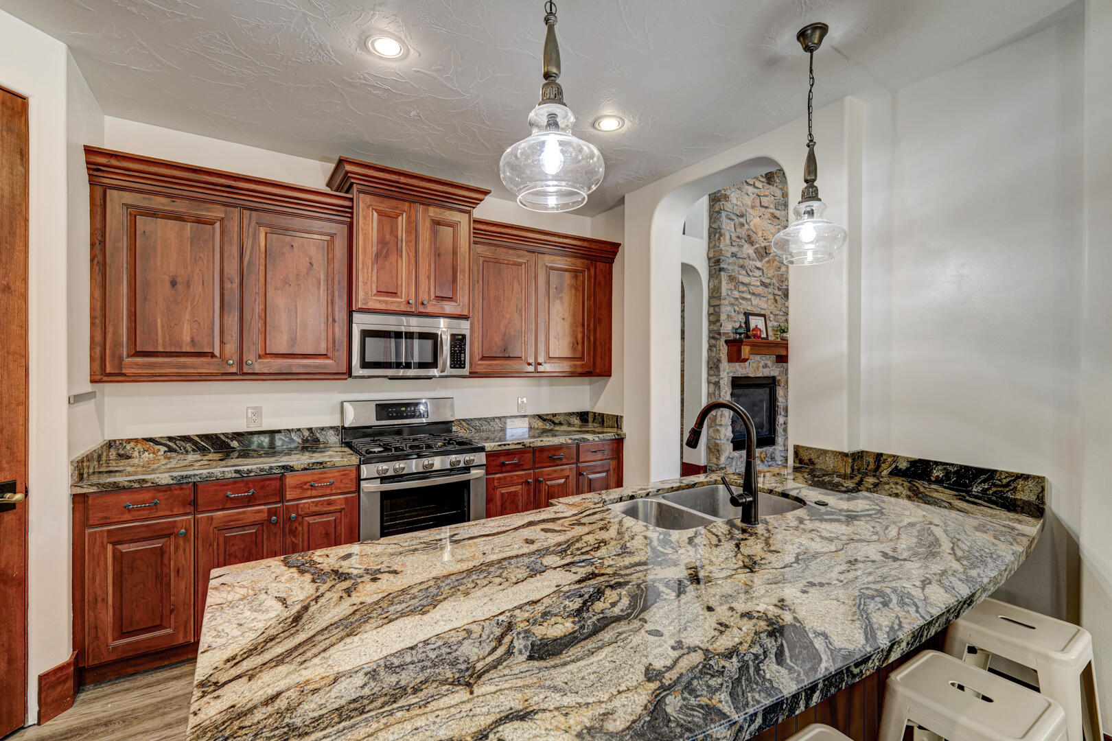 QUAIL COVE - Residential