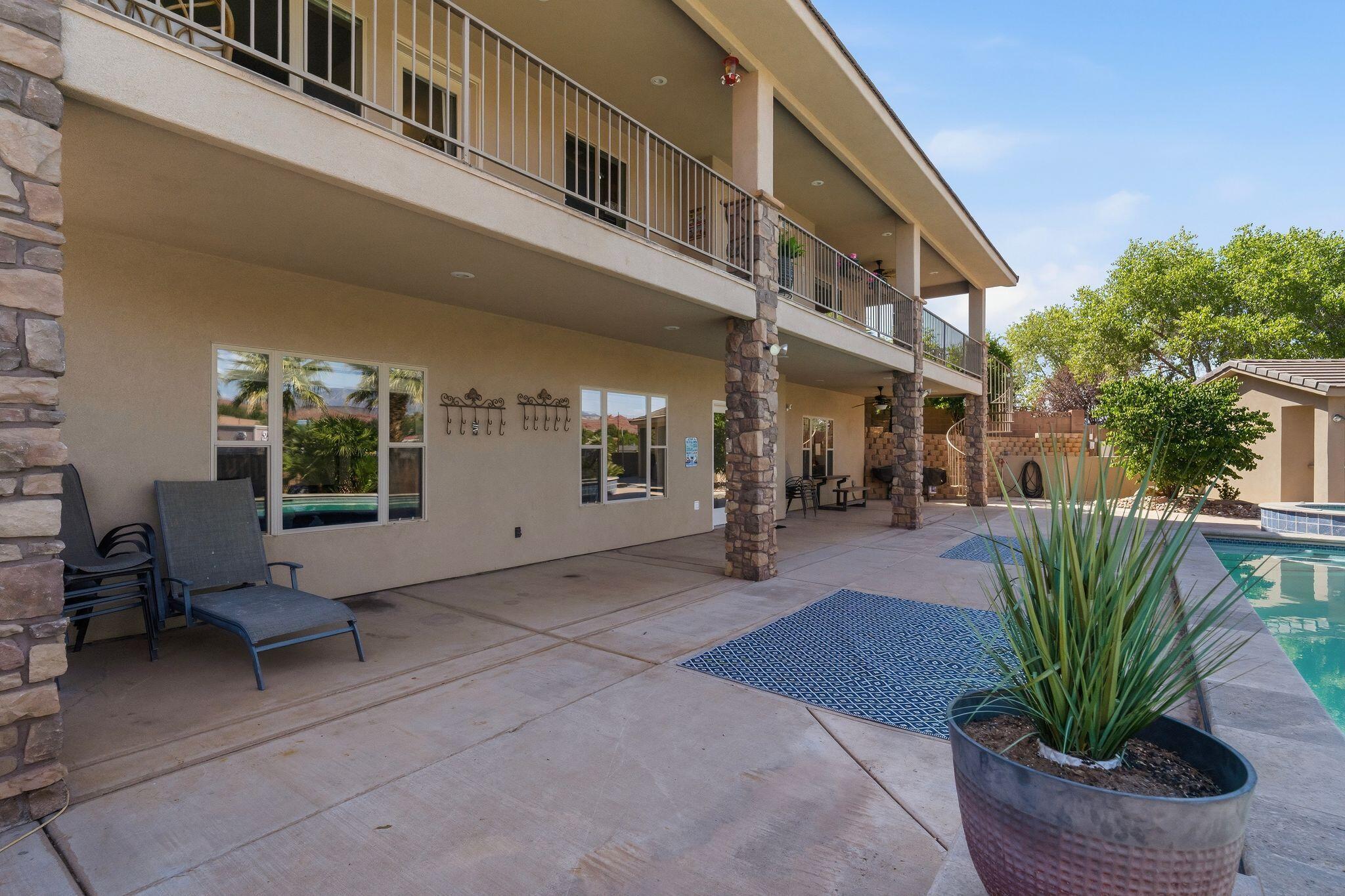 SUNSET PLATEAU - Residential