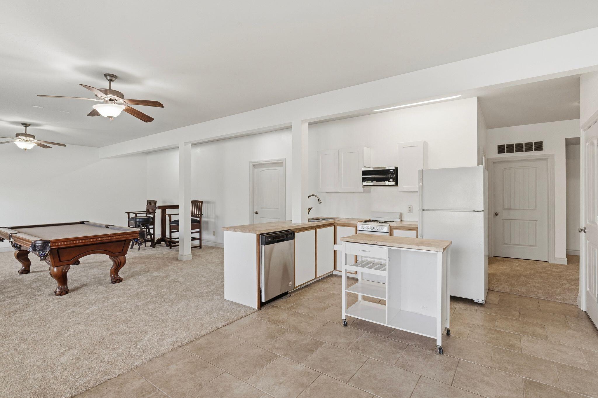 SUNSET PLATEAU - Residential