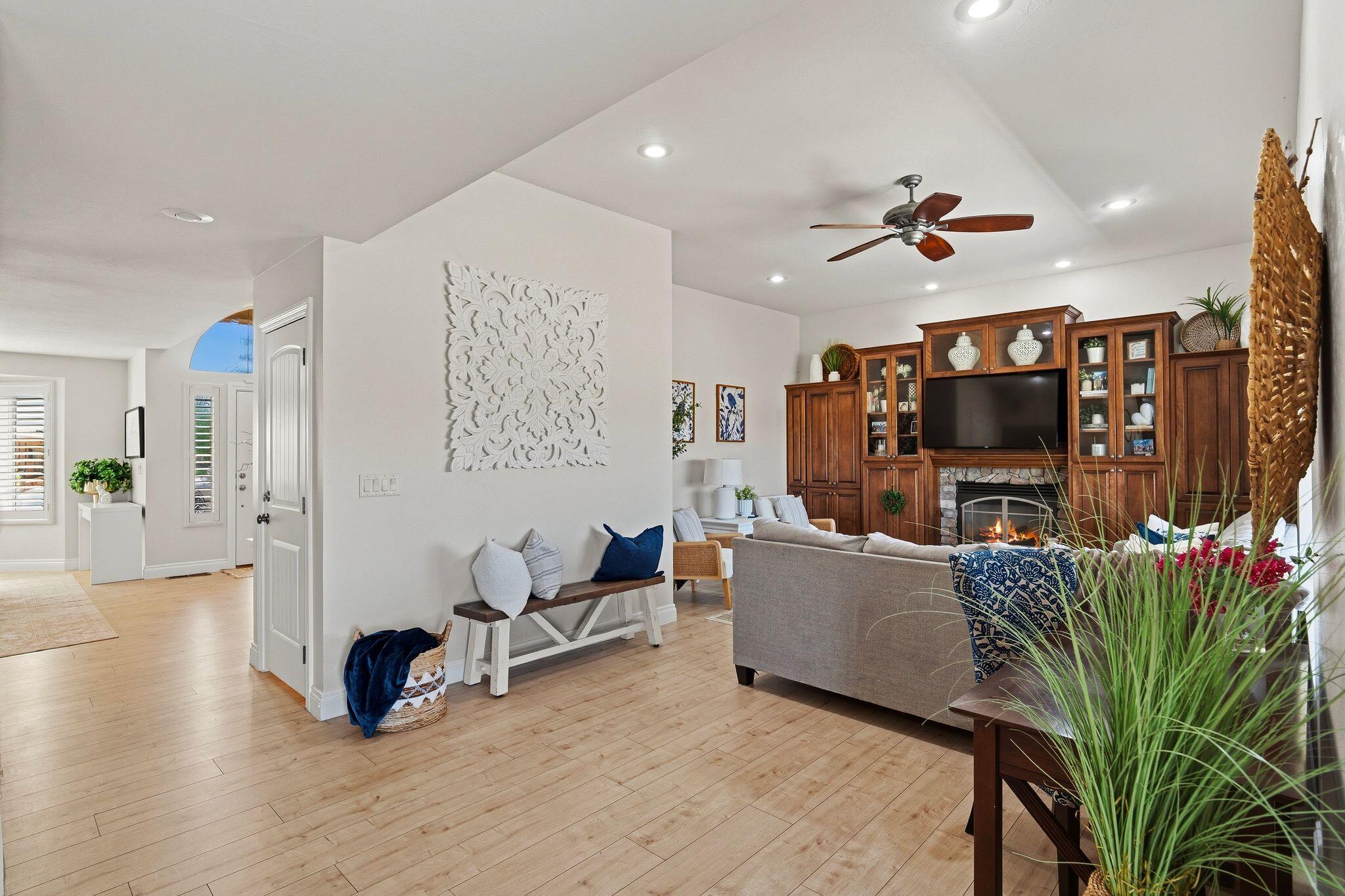 SUNSET PLATEAU - Residential