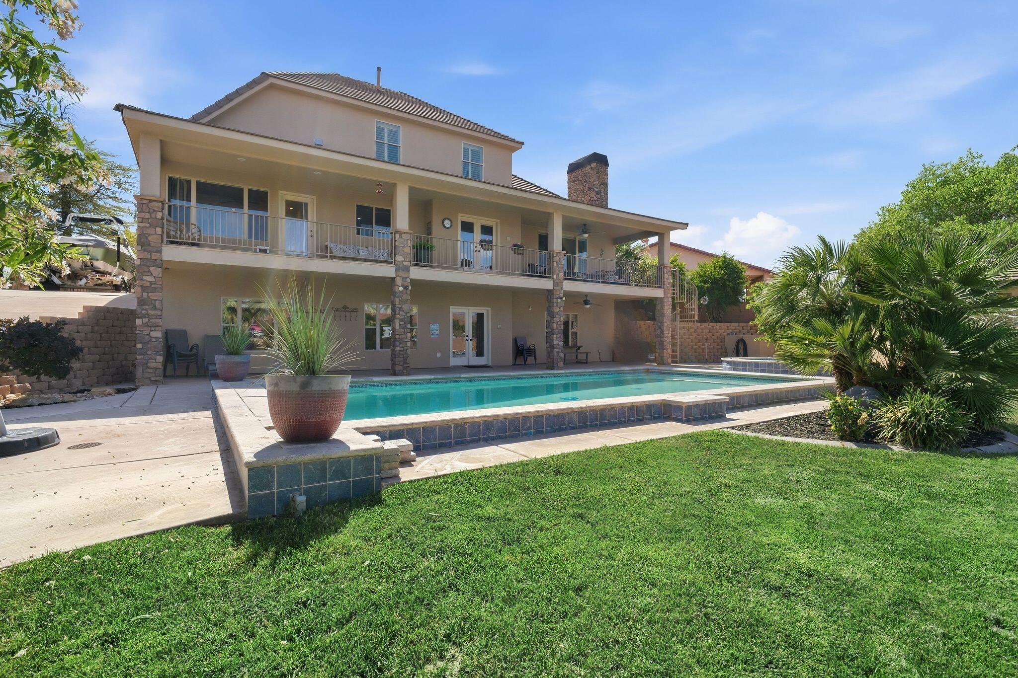 SUNSET PLATEAU - Residential