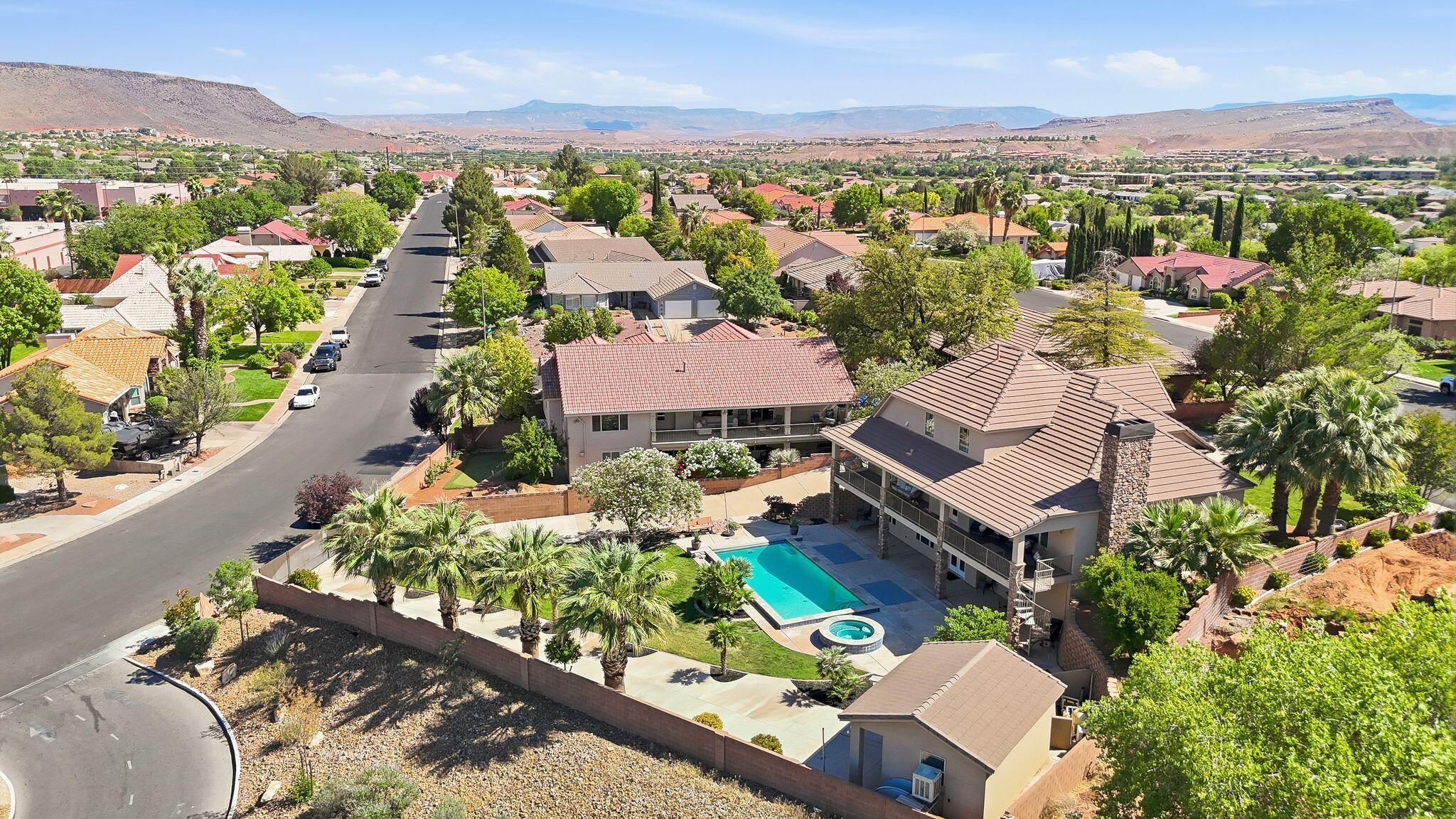 SUNSET PLATEAU - Residential
