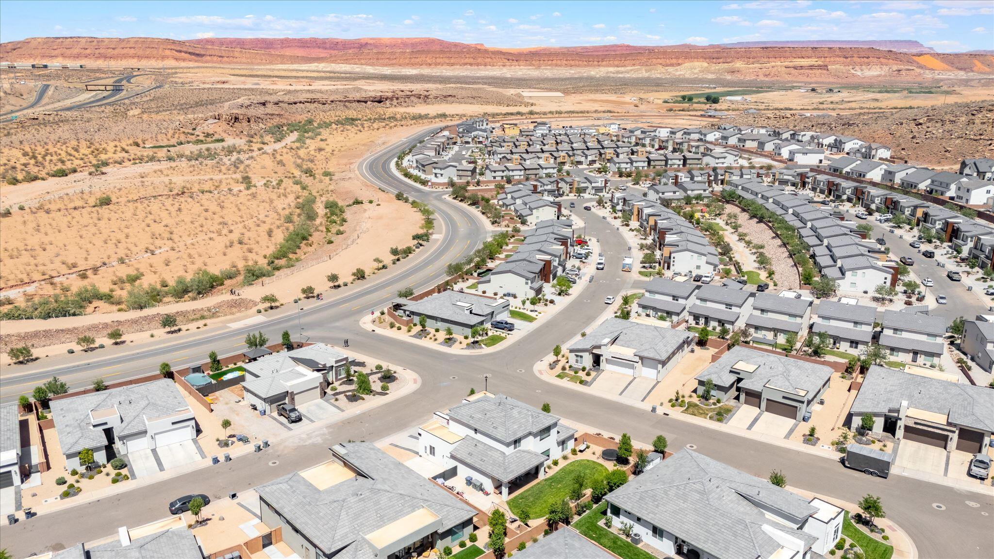 DESERT CLIFFS - Residential