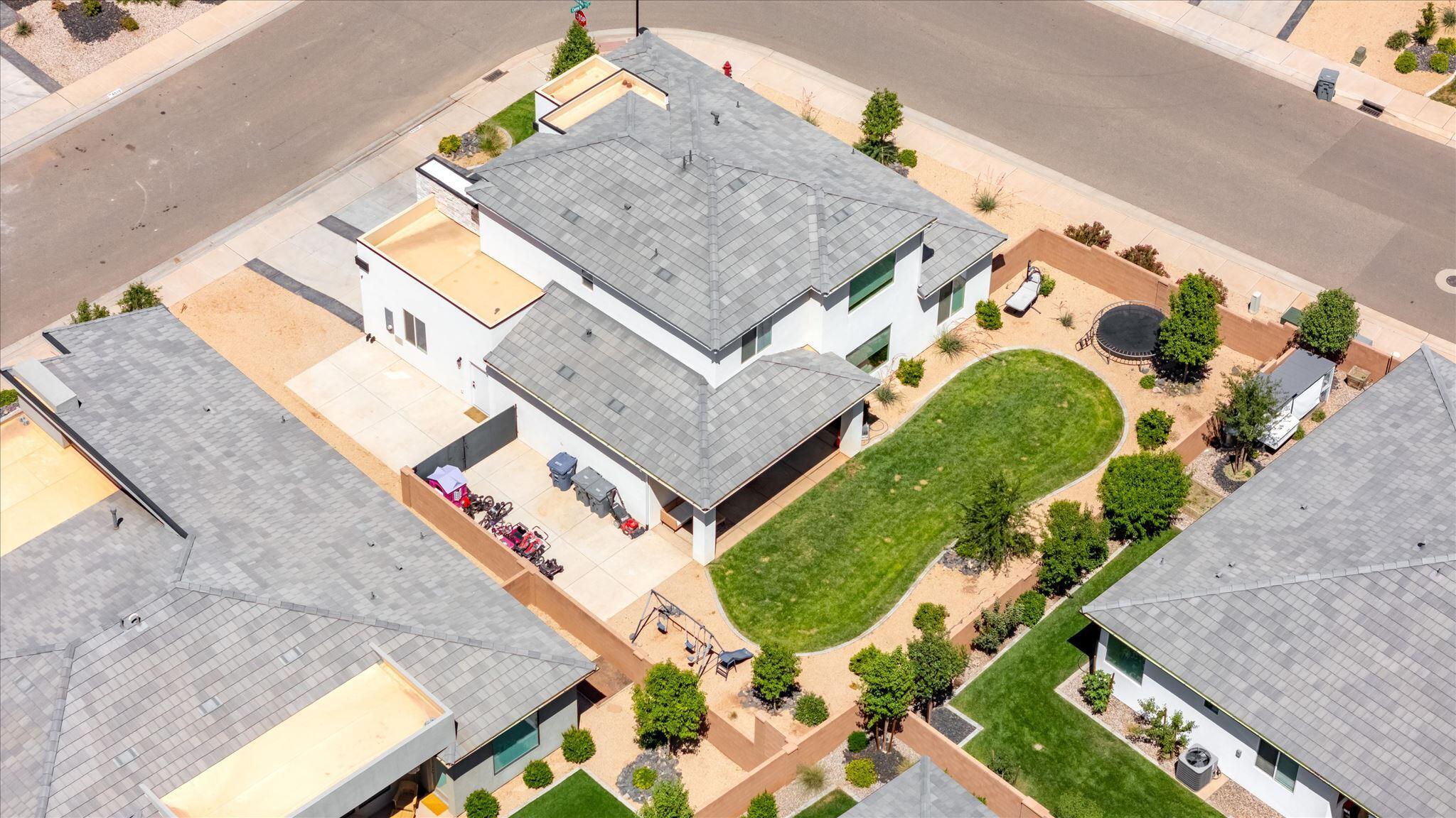 DESERT CLIFFS - Residential