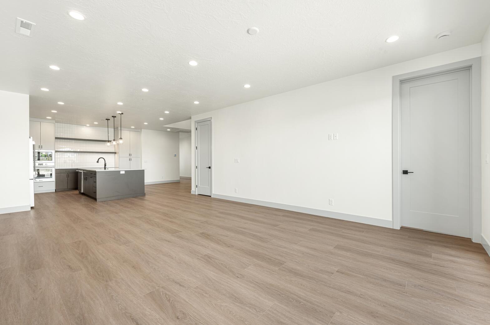 ISLAND AT CORAL CANYON - Residential