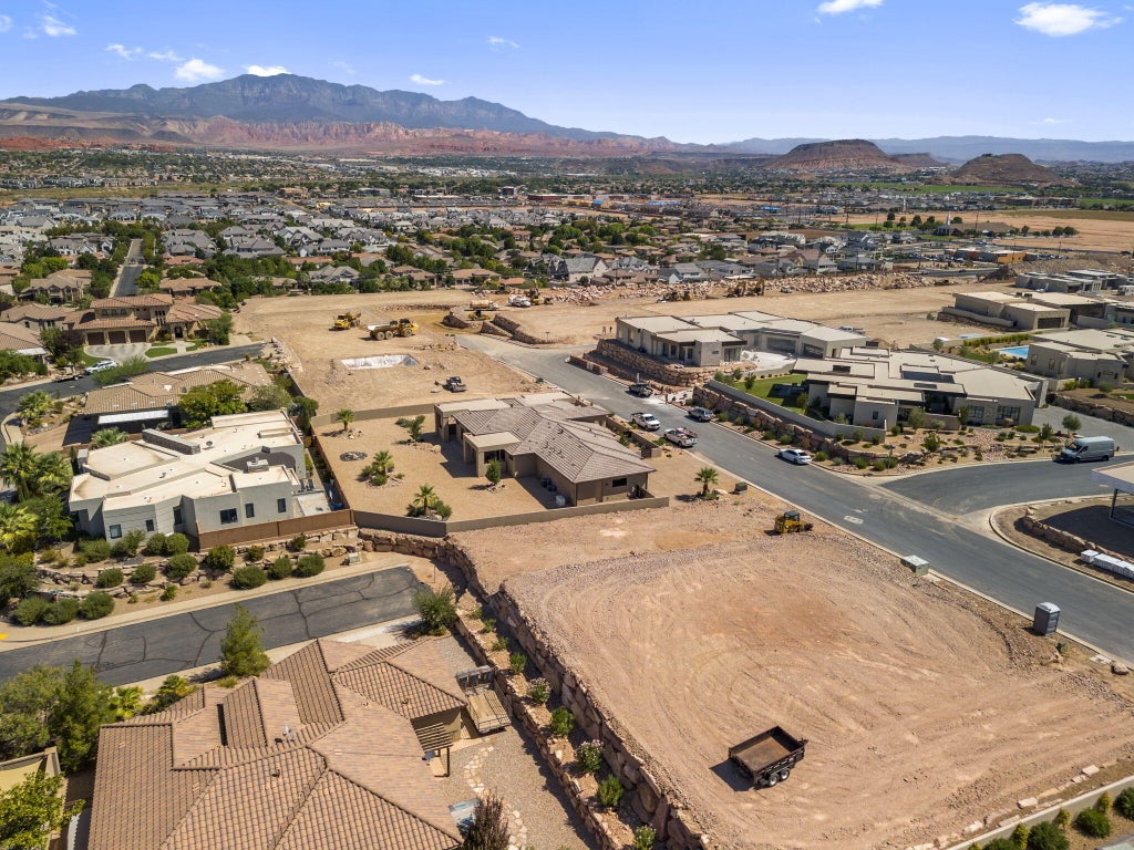 Photo of Shale DR 1715 #1715, Saint George, UT 84790 (MLS # 26-274968)