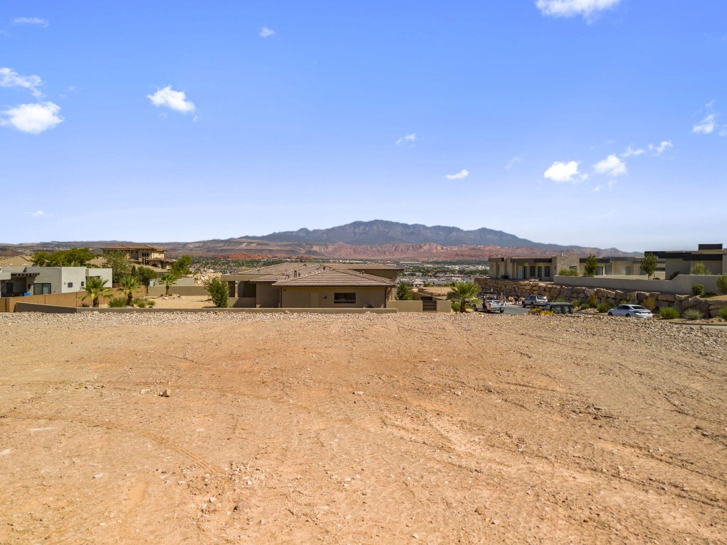 Photo of Shale DR 1715 #1715, Saint George, UT 84790 (MLS # 26-274968)