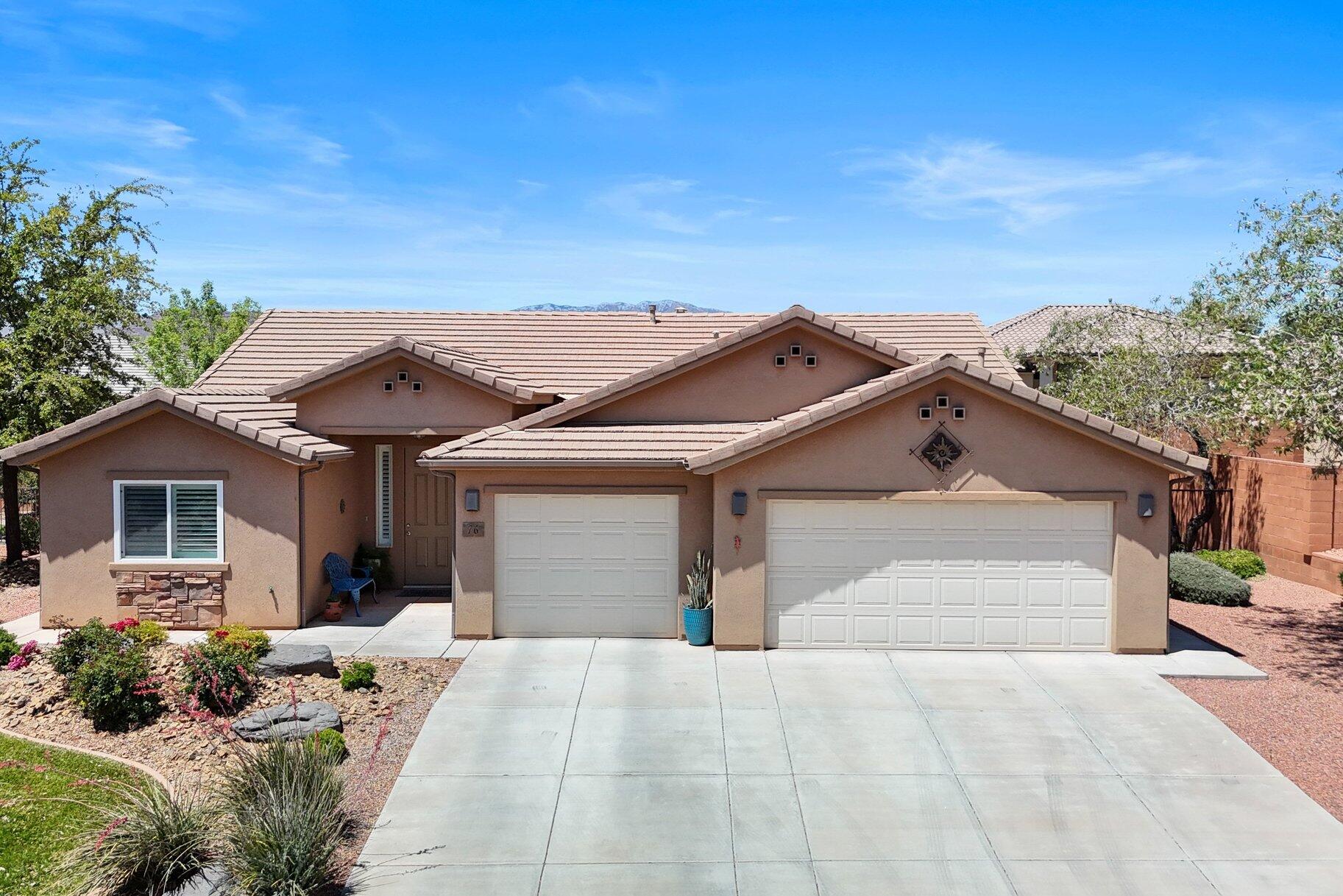 SUN CREST WEST - Residential