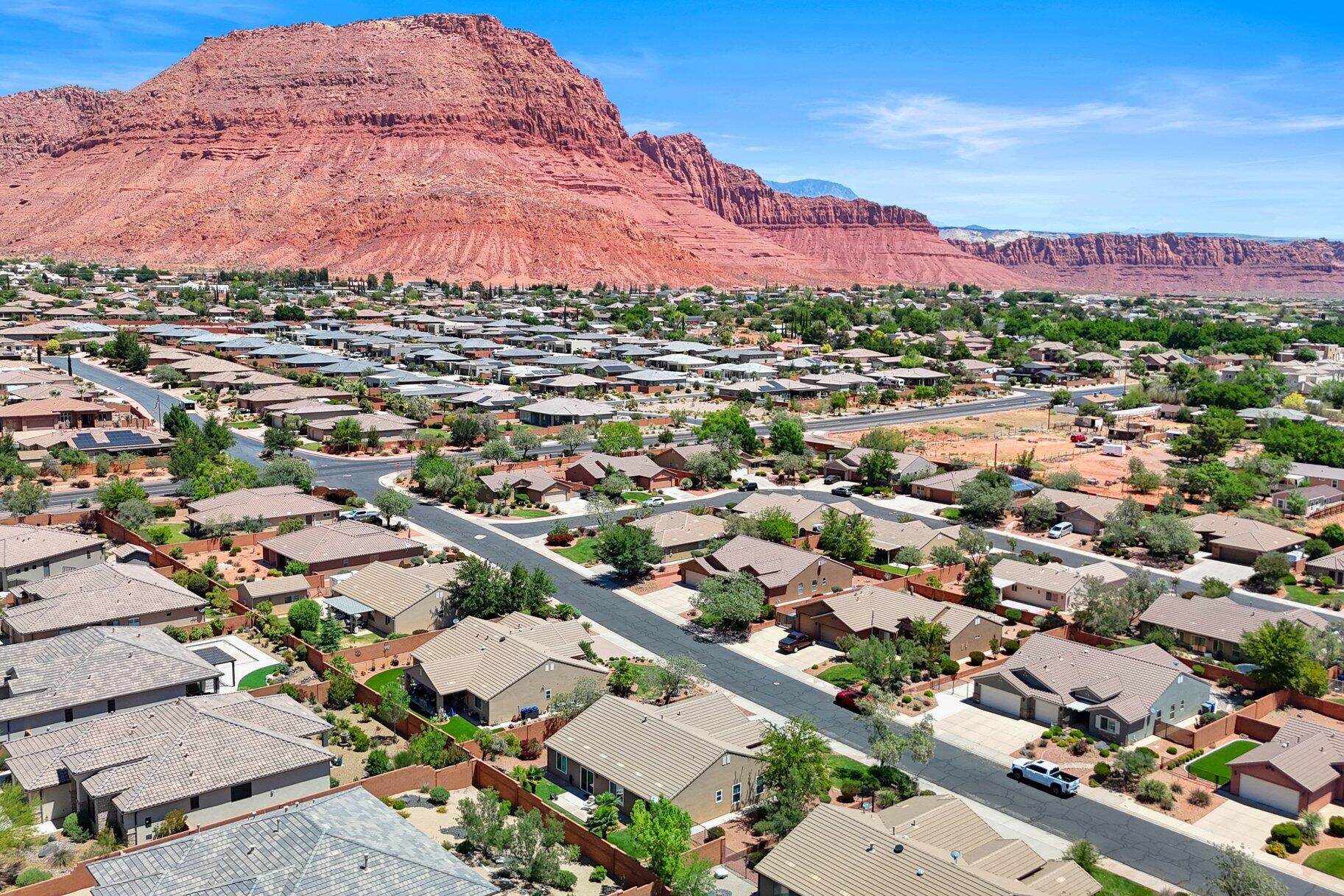 SUN CREST WEST - Residential