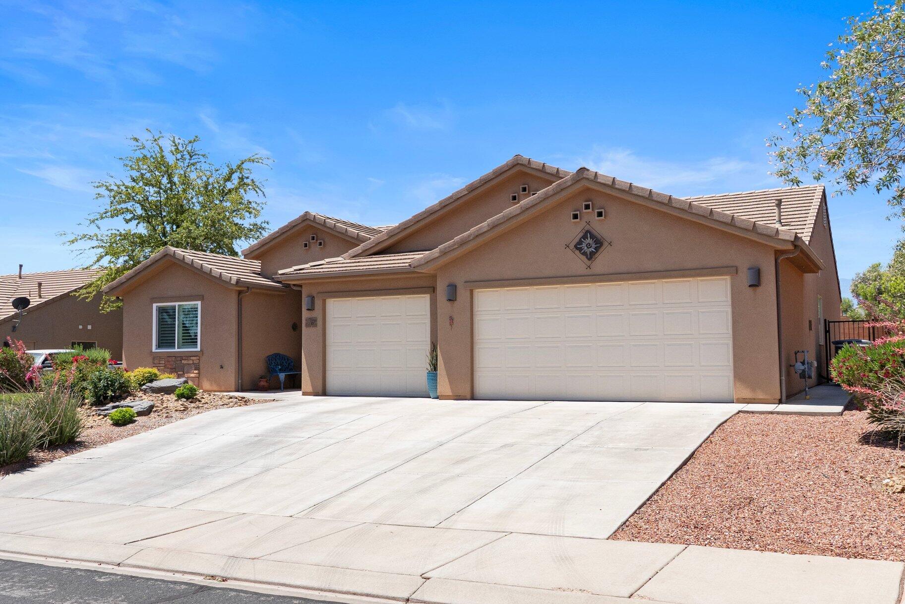 SUN CREST WEST - Residential