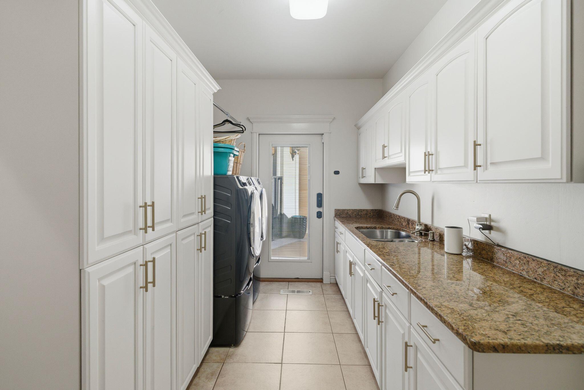 VINEYARDS - Residential