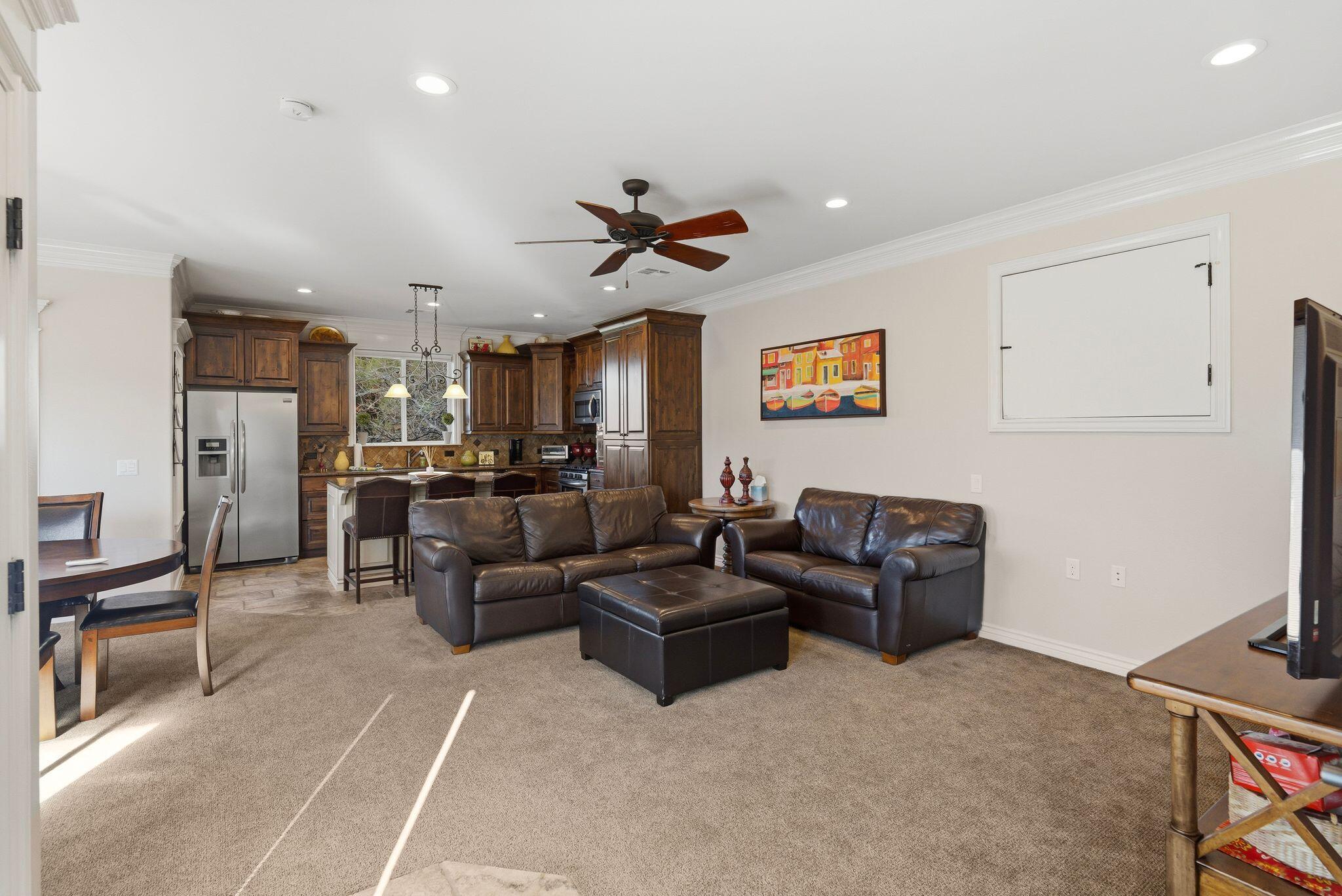 VINEYARDS - Residential