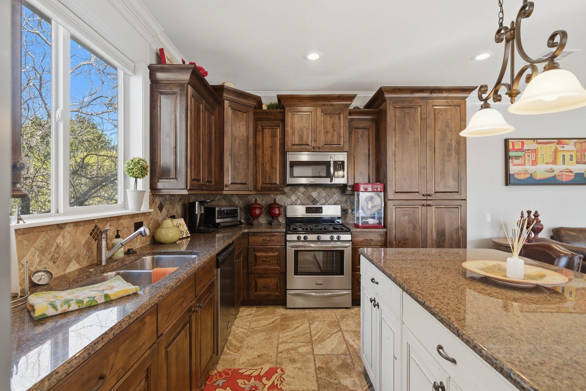 VINEYARDS - Residential