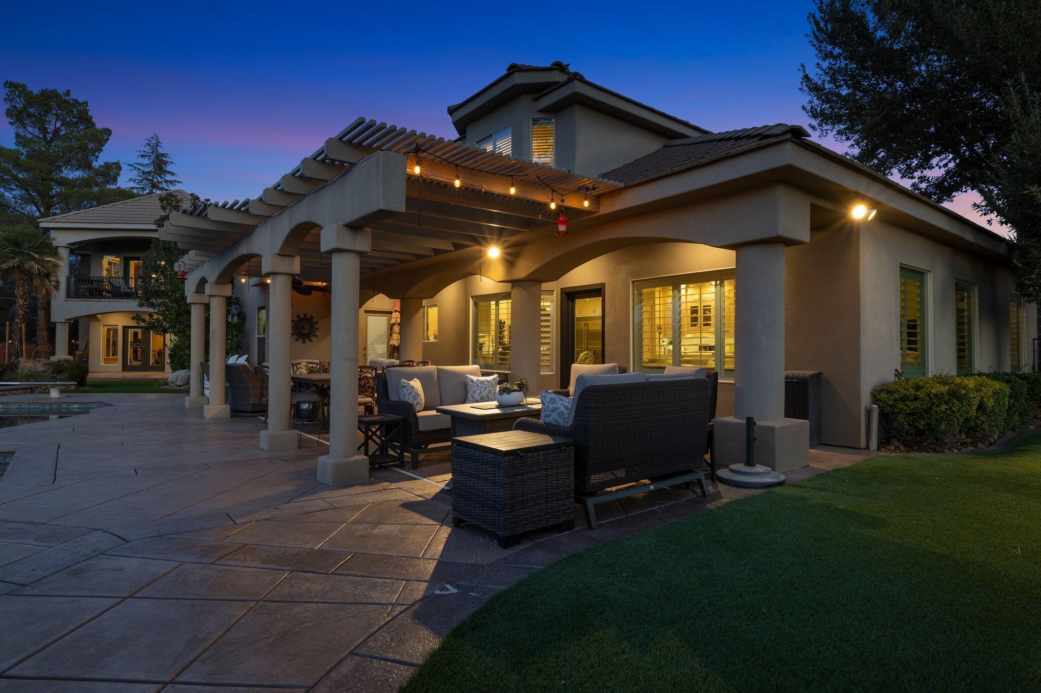 VINEYARDS - Residential