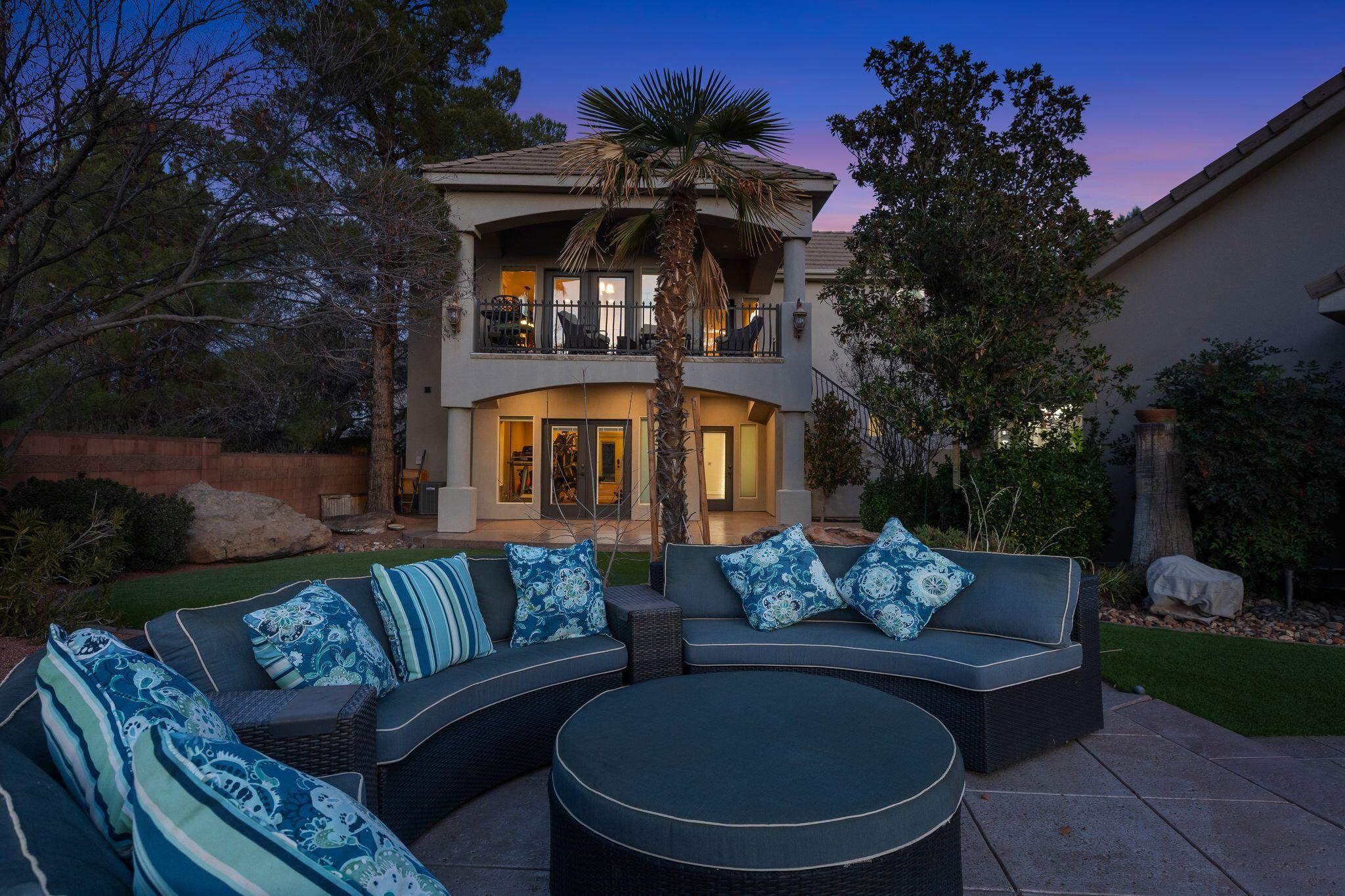 VINEYARDS - Residential